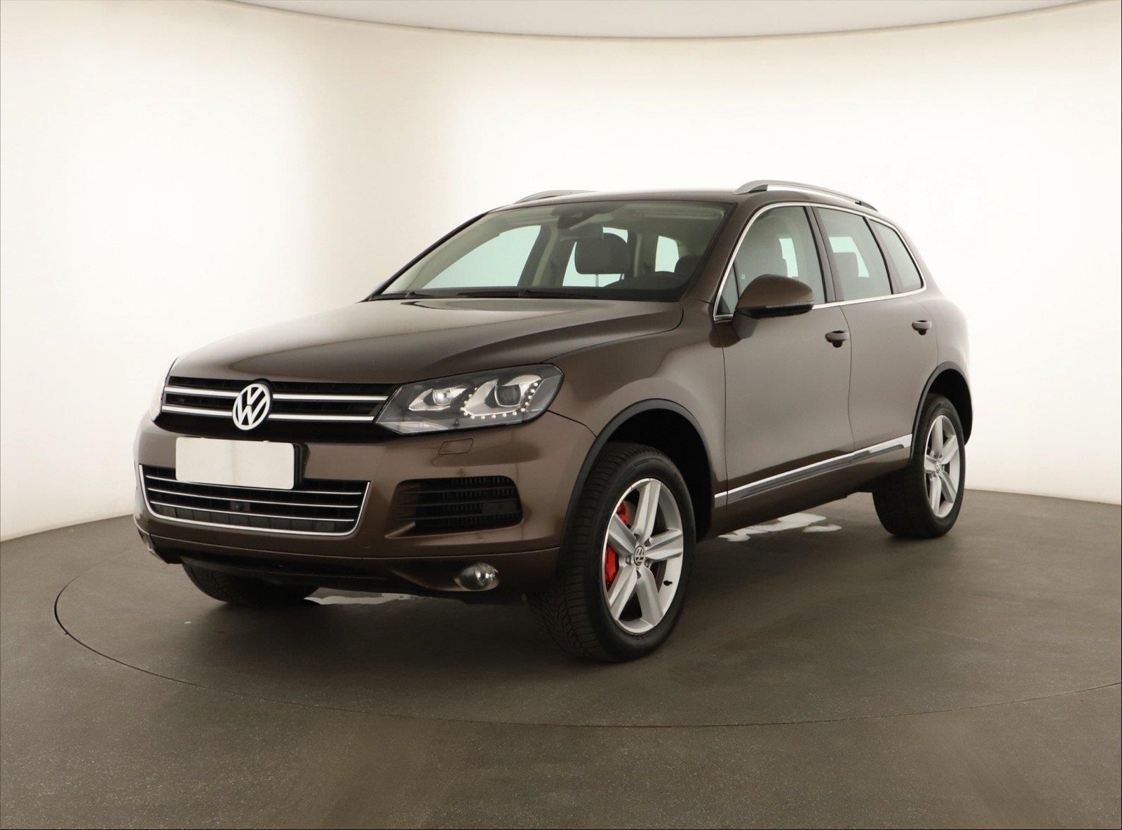 Volkswagen Touareg, 4.2 V8 TDi, 4X4, Automat - fotka 2