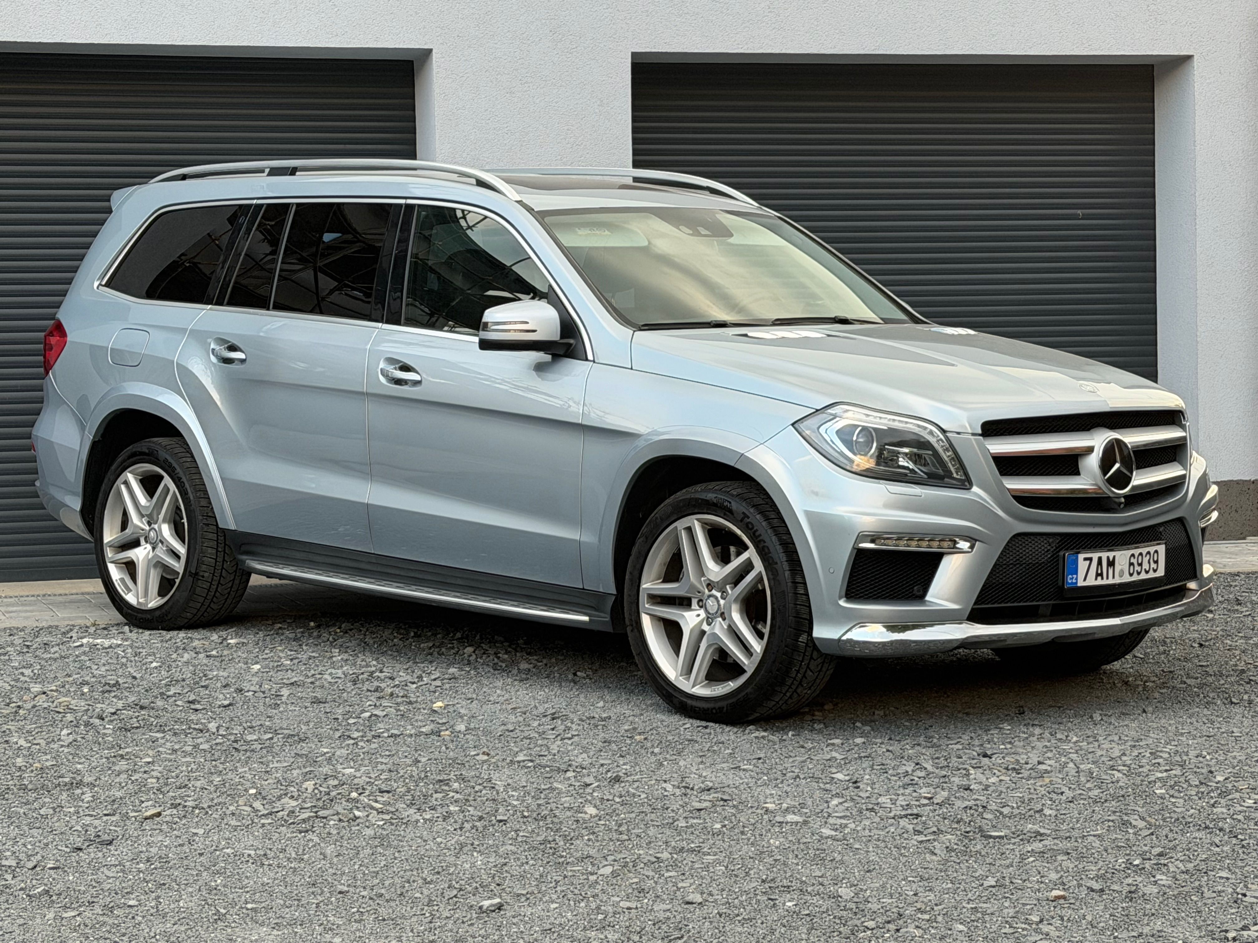 Mercedes-Benz GL, GL 350 4MATIC 7 MÍST - fotka 3