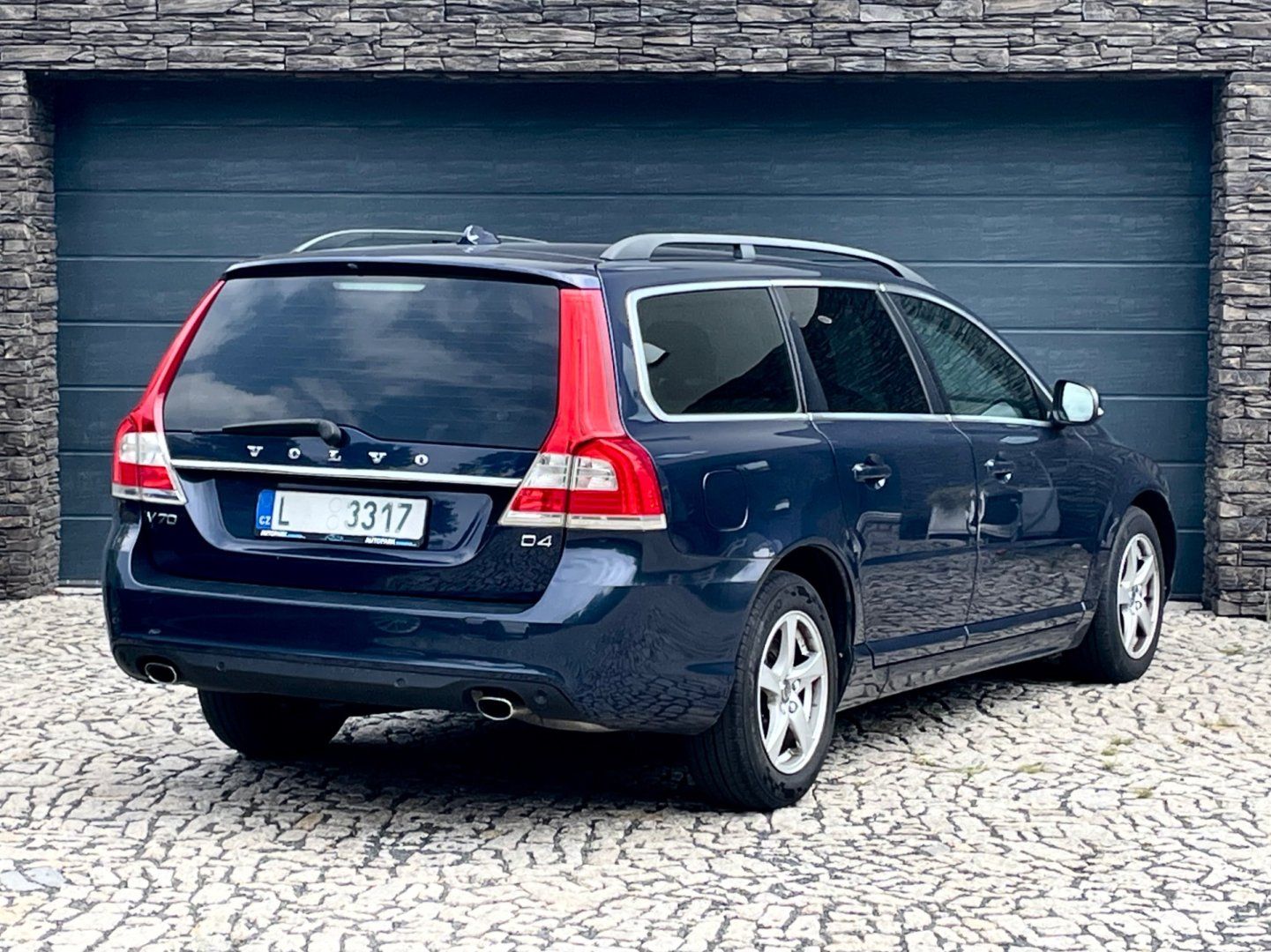 Volvo V70, 2.0 D4 Momentum - fotka 6