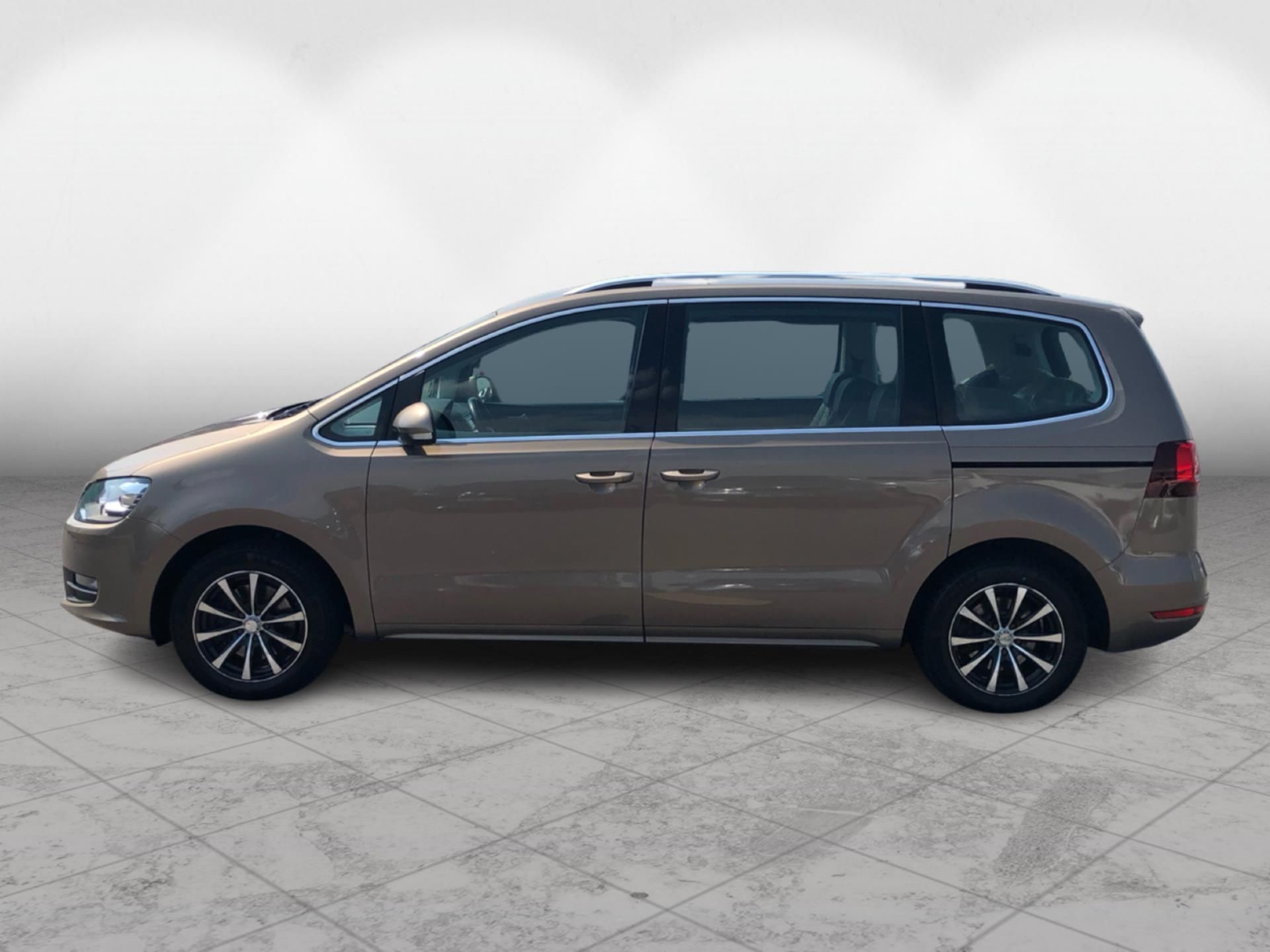Volkswagen Sharan, 2,0 TDI DSG 4motion Highline - fotka 3
