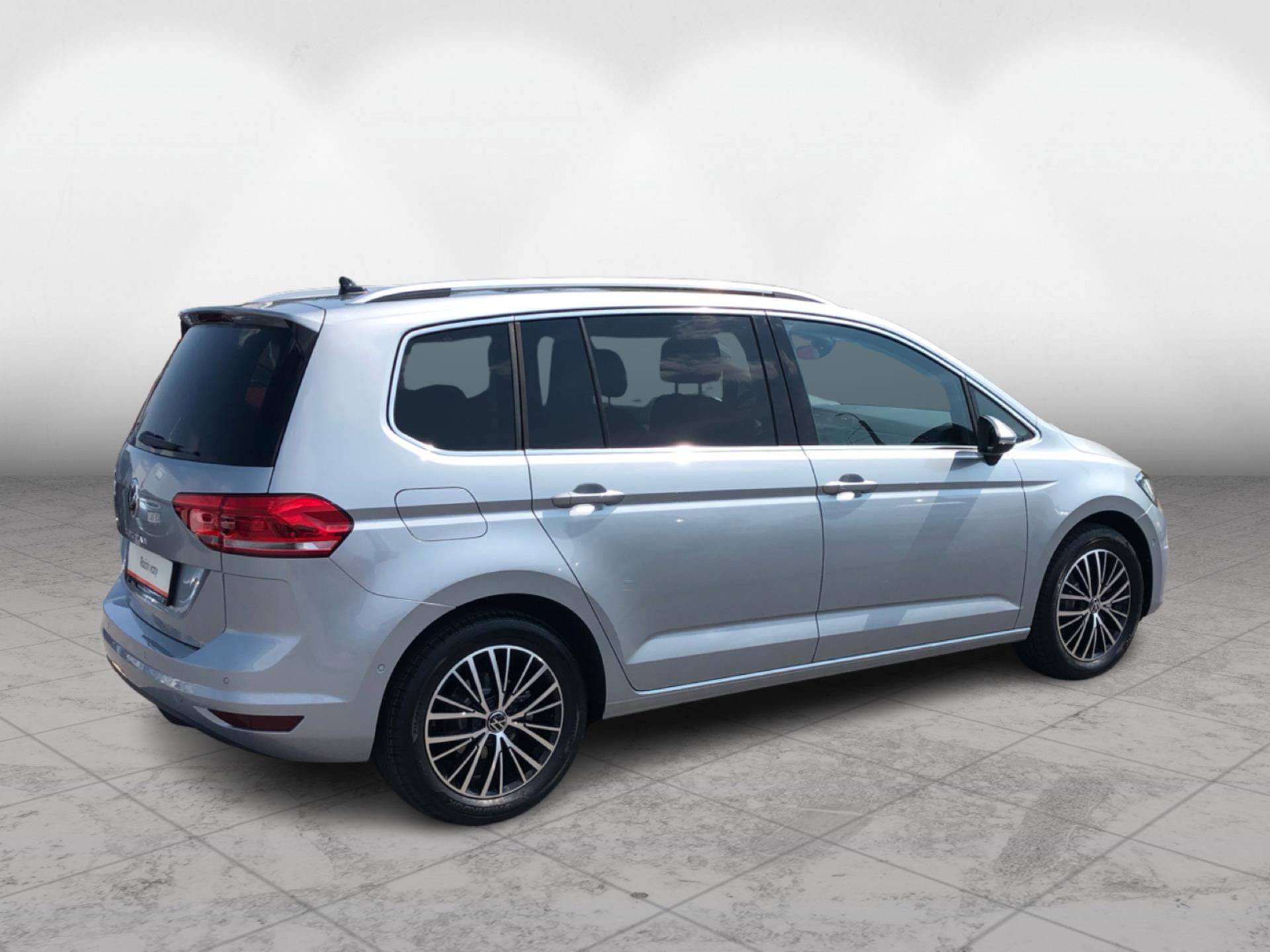 Volkswagen Touran, Touran People 1,5 TSI 110 kW E - fotka 6