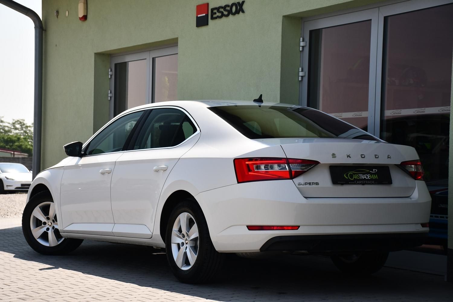 Škoda Superb, 1.5TSi 110kW MT CARPLAY - fotka 4