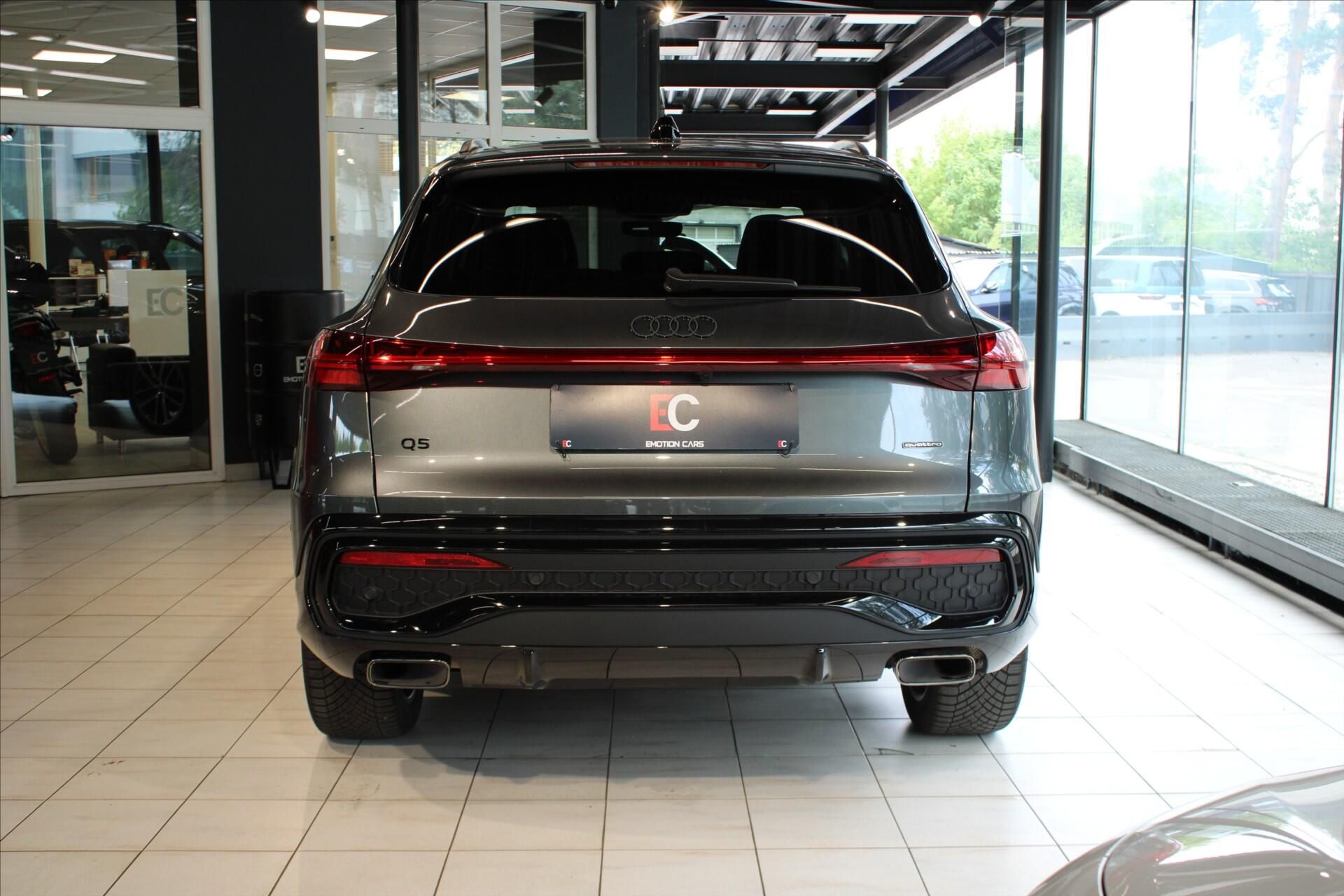 Audi Q5, TFSI quattro 150 kW S Line Tec - fotka 5
