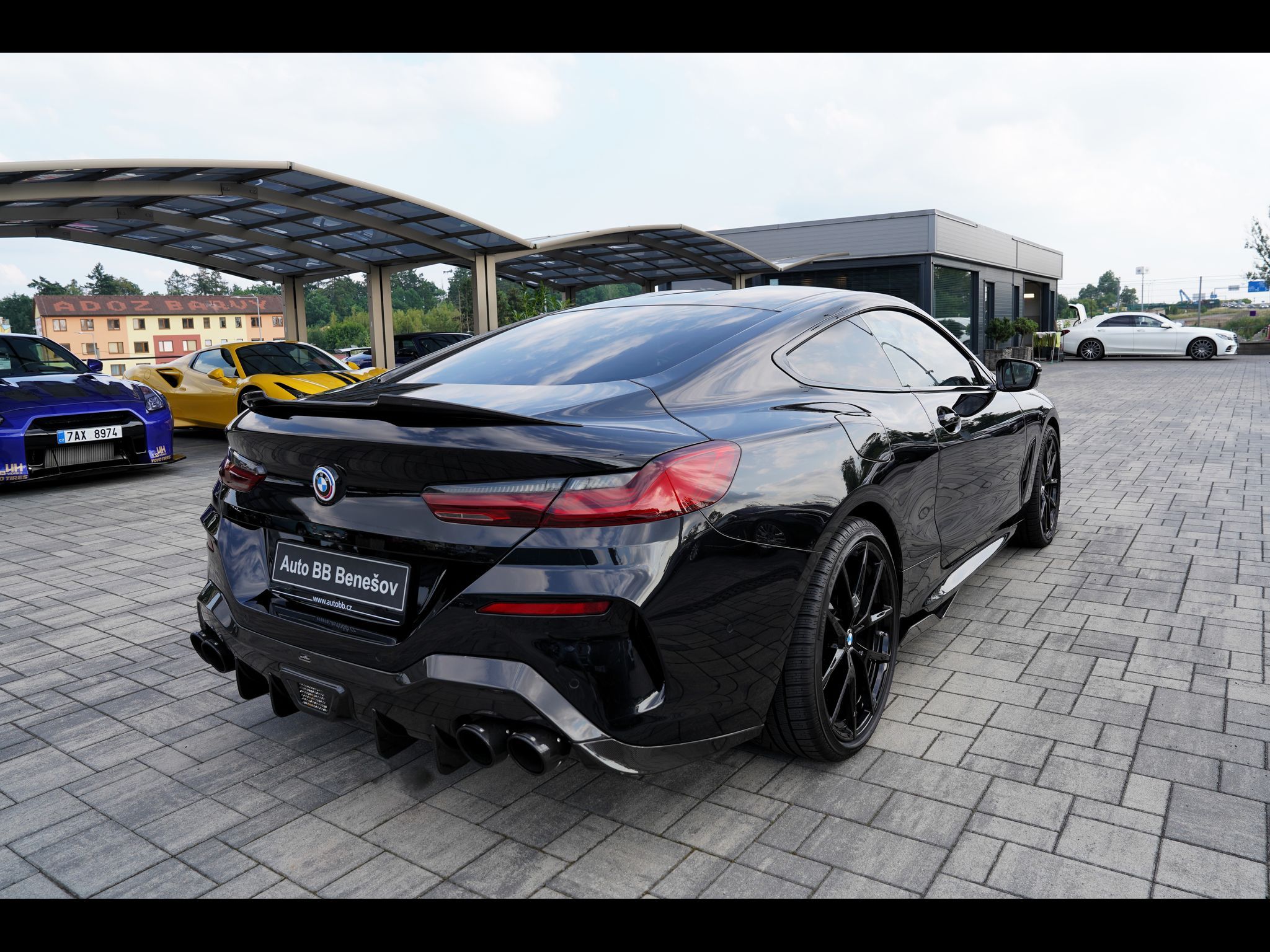BMW Řada 8, M850i xDrive /Laser/640 PS !! - fotka 6