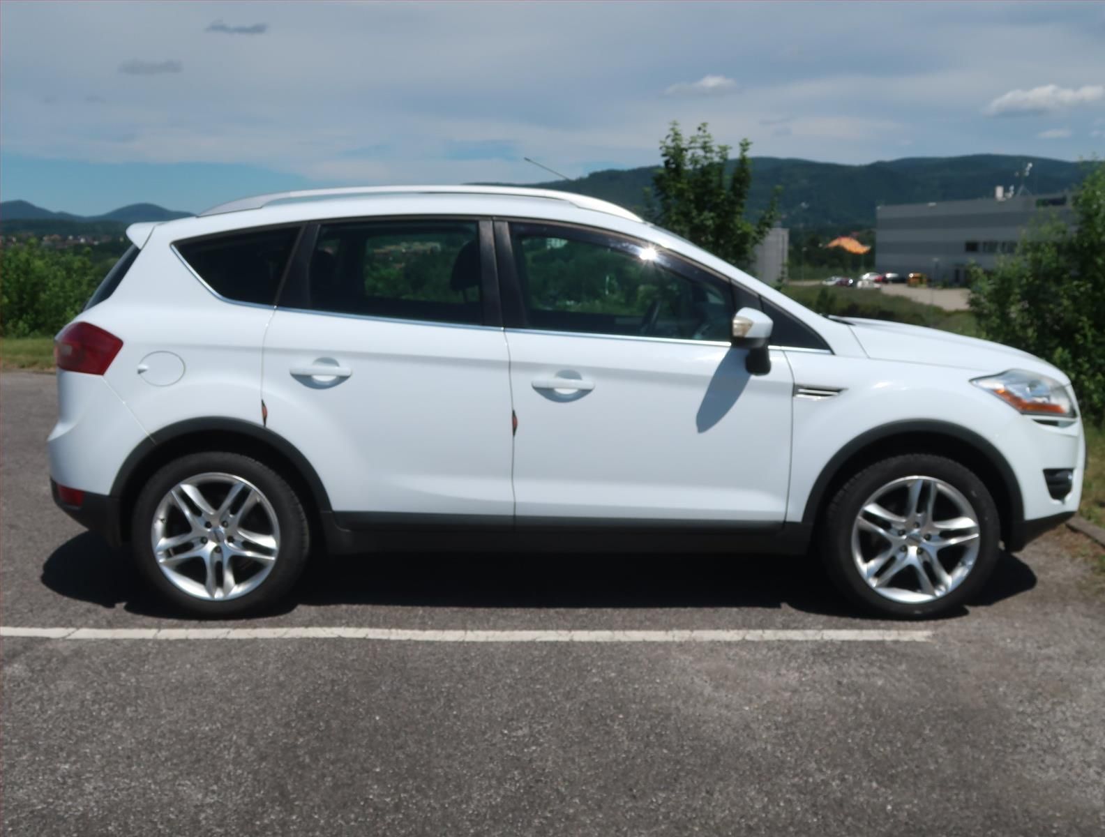 Ford Kuga, 2.0 TDCi, 4X4 - fotka 6