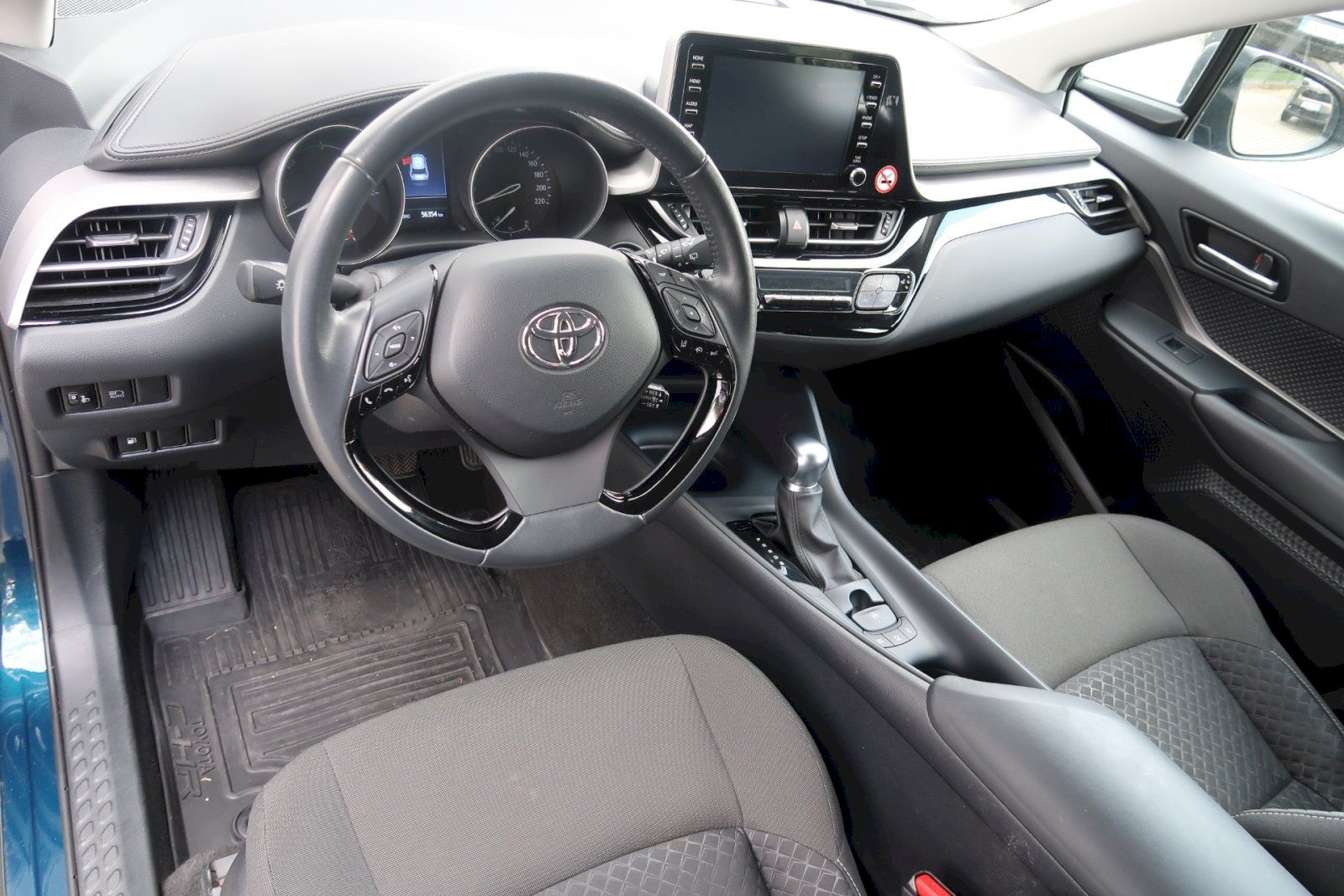 Toyota C-HR, Comfort Business 1,8  Hybrid e - fotka 6