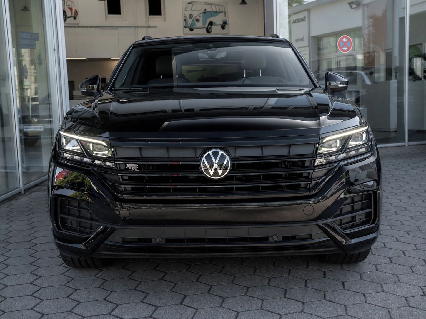 Volkswagen Touareg, TDI R-Line*Pano*IQLight*AHK - fotka 2