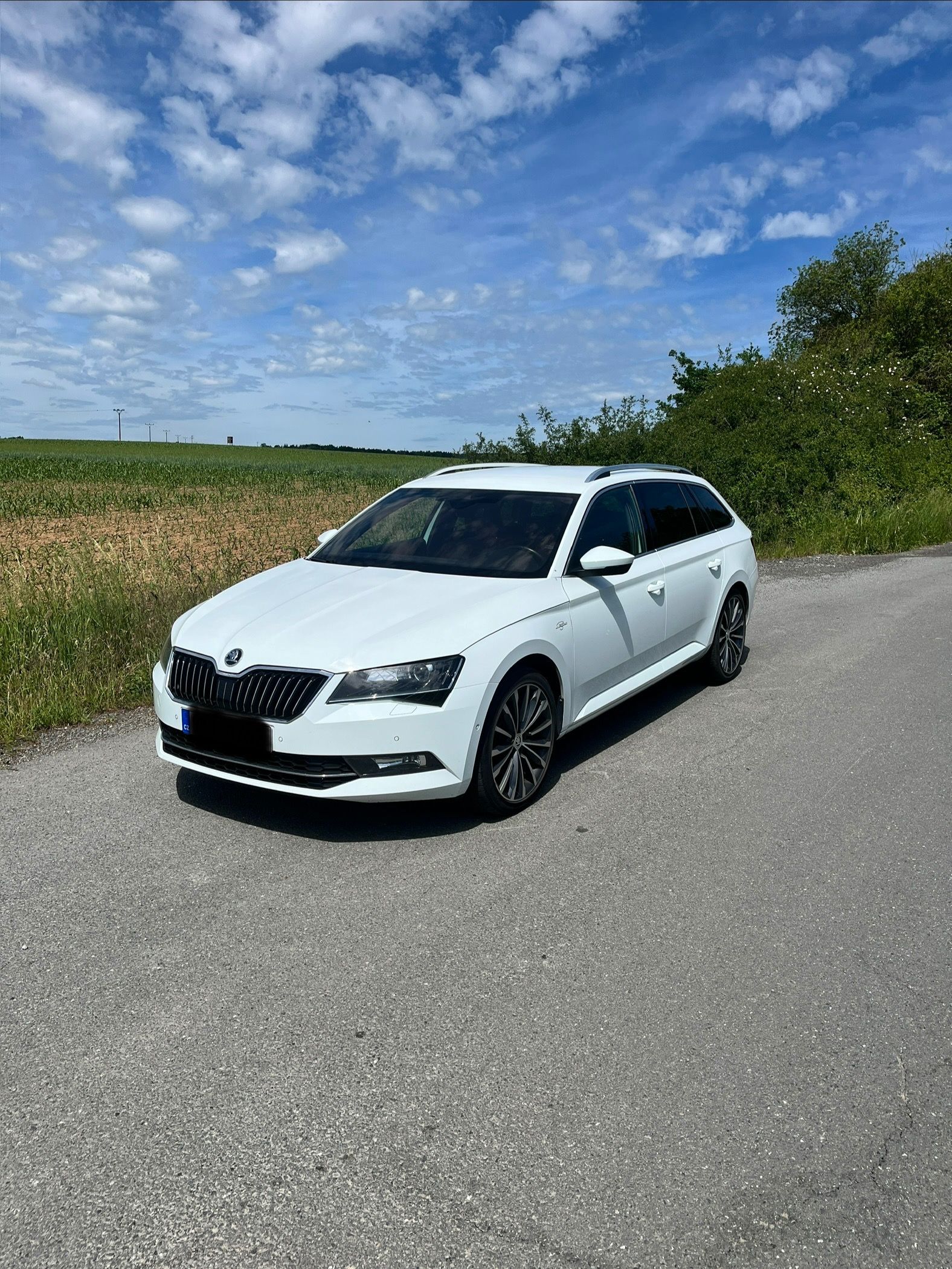 Škoda Superb, Webasto, nebourané - fotka 4