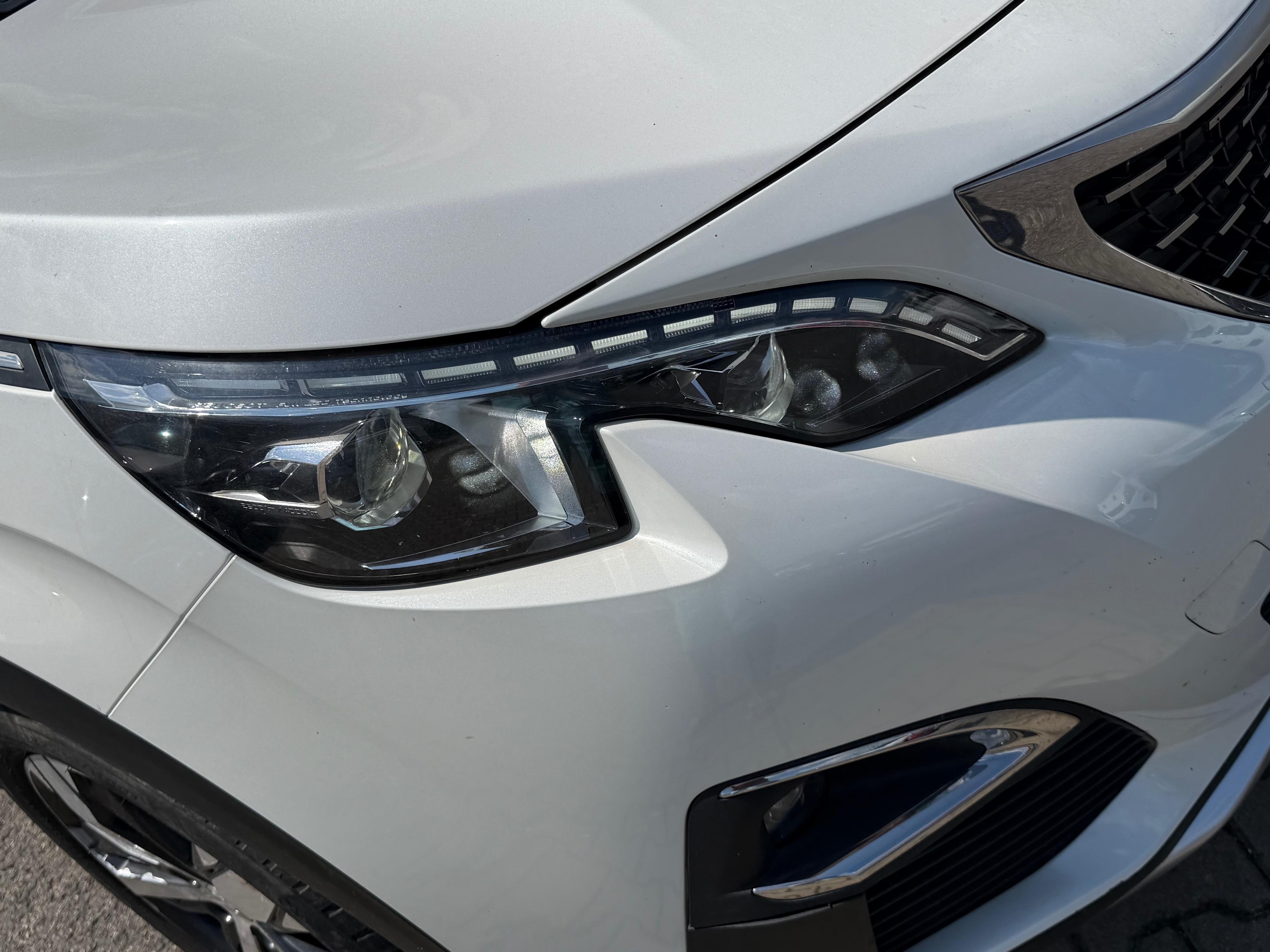 Peugeot 5008, 1.6i-121KW-GT.LINE-BÍLÁ-PERLA - fotka 6