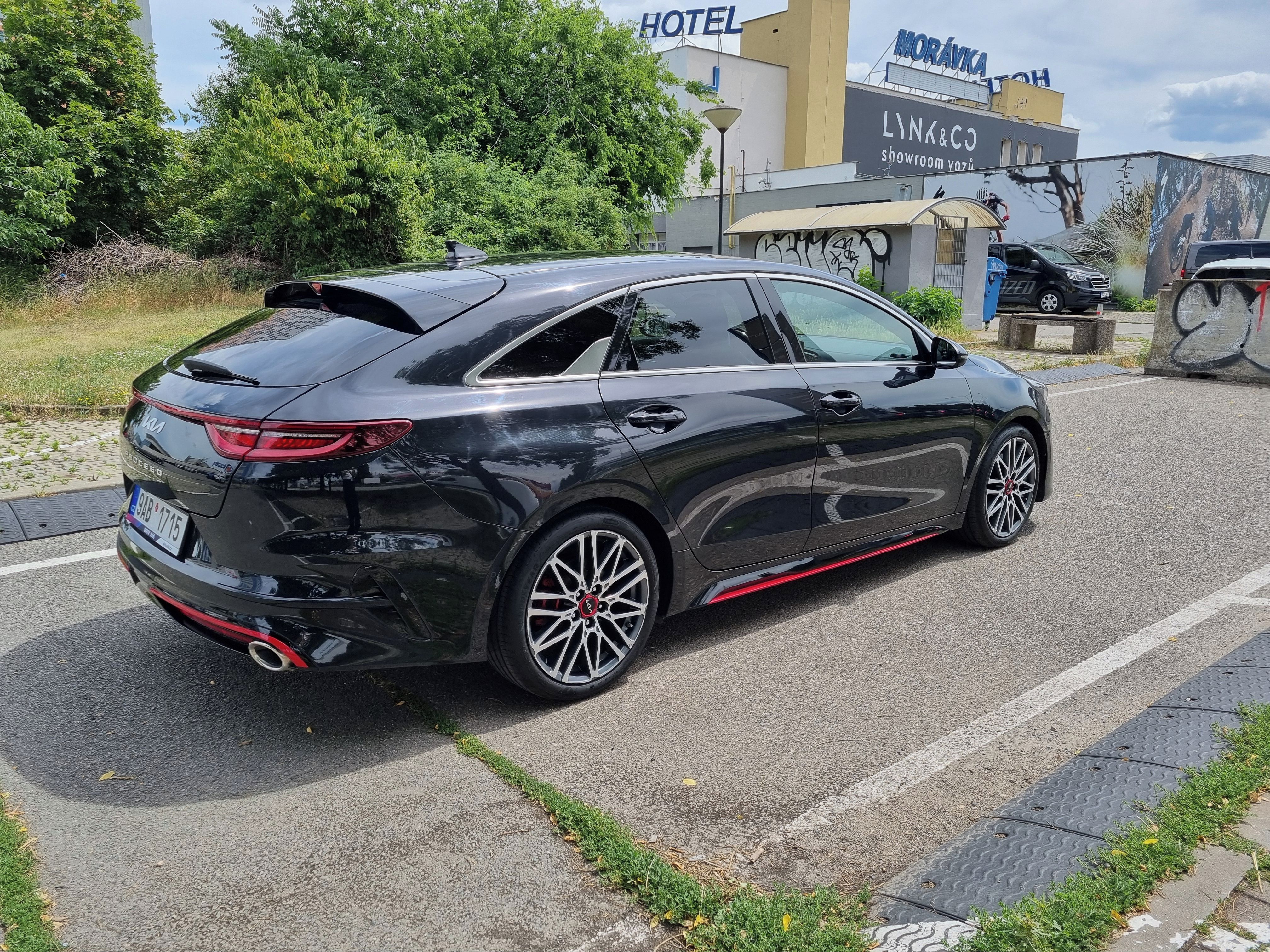 Kia ProCeed, Kia ProCeed GT, 1,6 T-GDI - fotka 4
