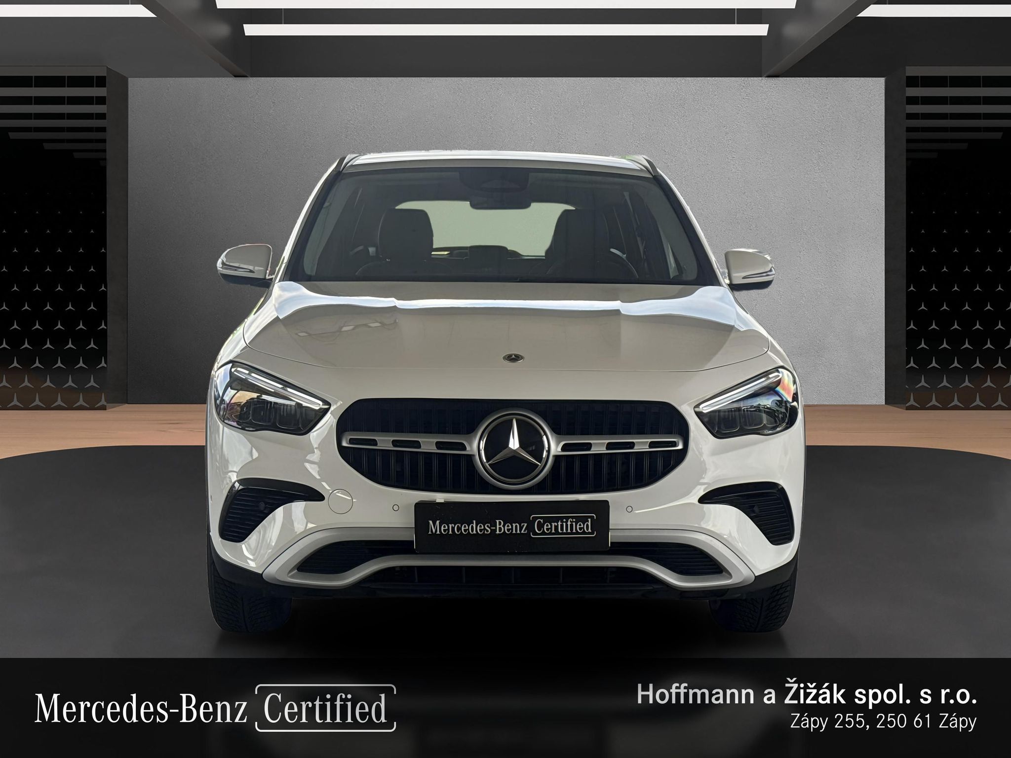 Mercedes-Benz GLA, 220 4MATIC - fotka 2