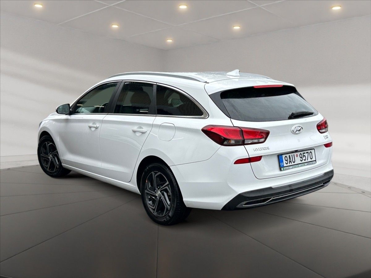 Hyundai i30, 1,0 TGDI 120 Smart - fotka 4