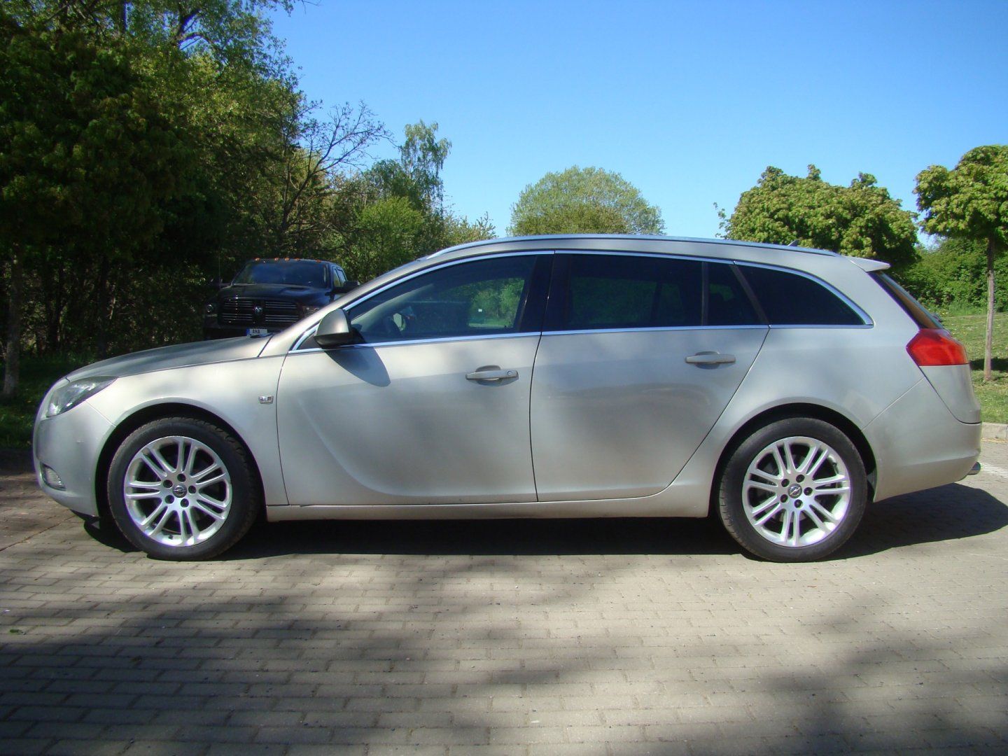 Opel Insignia, 2.0T 162kW 4x4 - fotka 6
