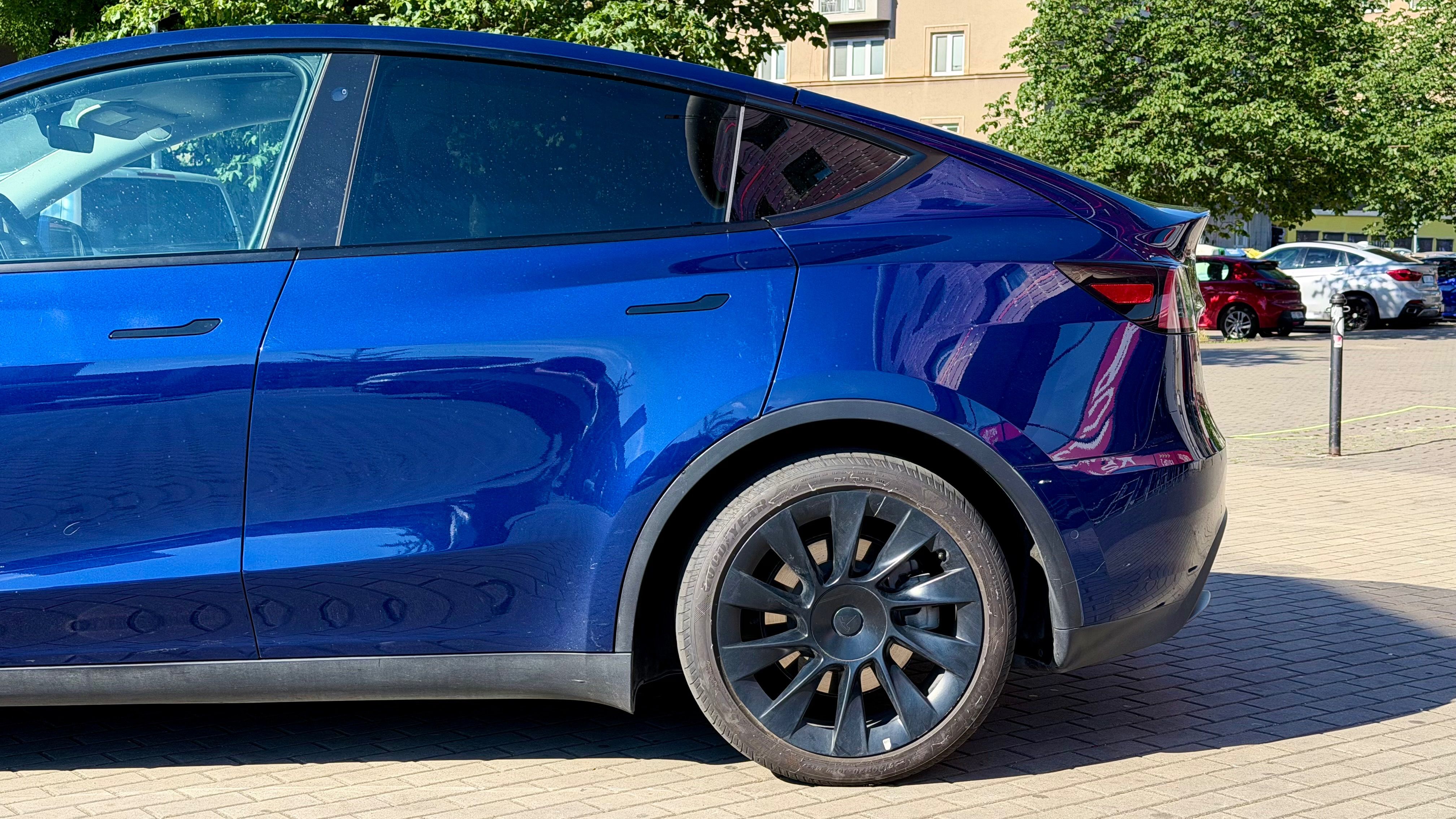 Tesla Model Y, Tesla Model Y Long Range Dual - fotka 5