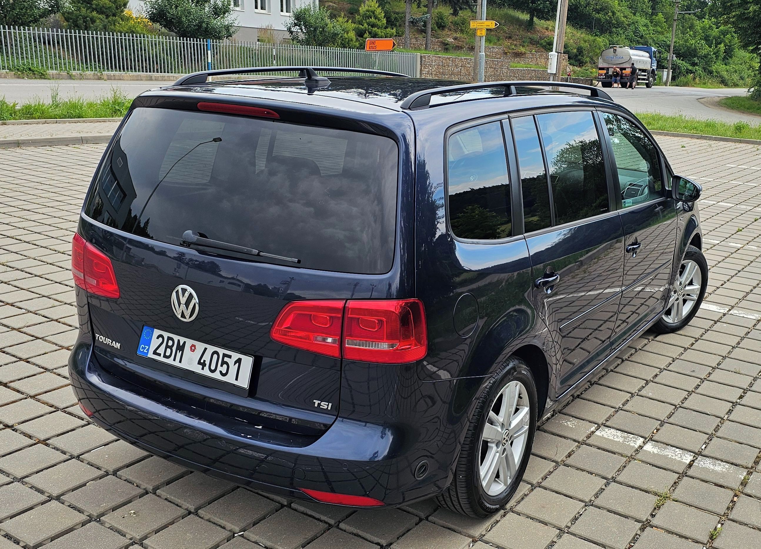 Volkswagen Touran - fotka 3