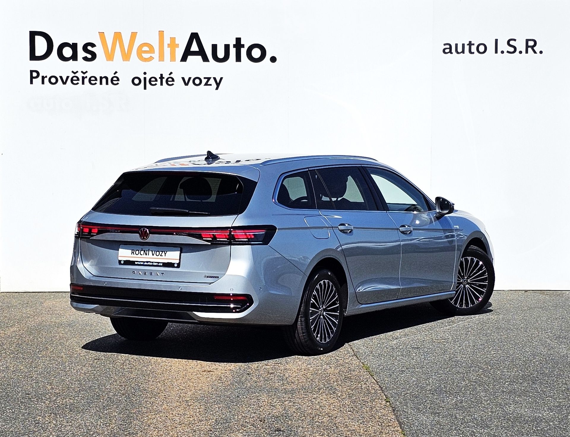 Volkswagen Passat Variant, Elegance 2.0 TDI 142 kW 7DSG 4 - fotka 2