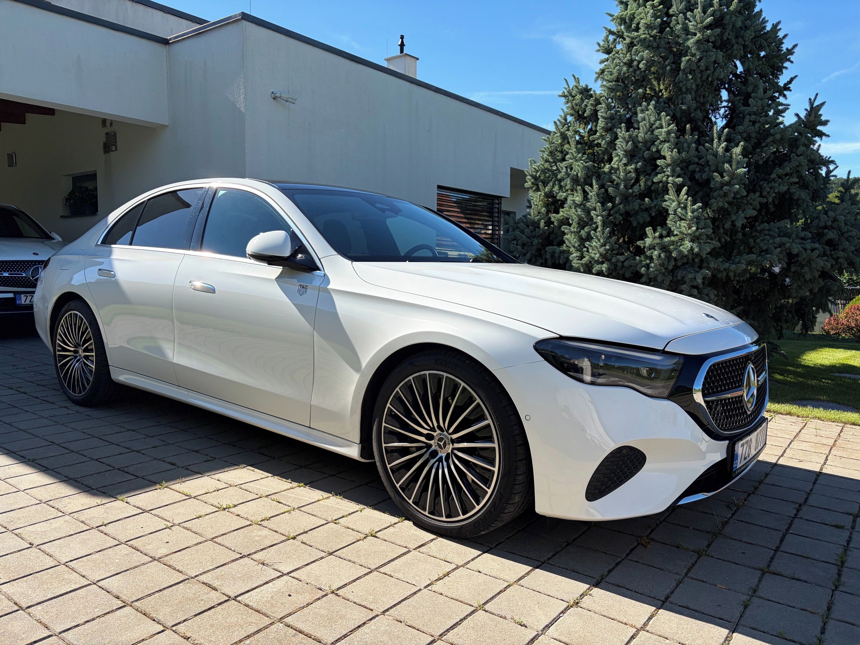 Mercedes-Benz Třídy E, E 450 4M, záruka 05/27, PANO