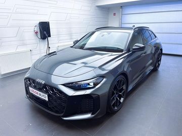 RS 5 Avant e-hybrid   kW