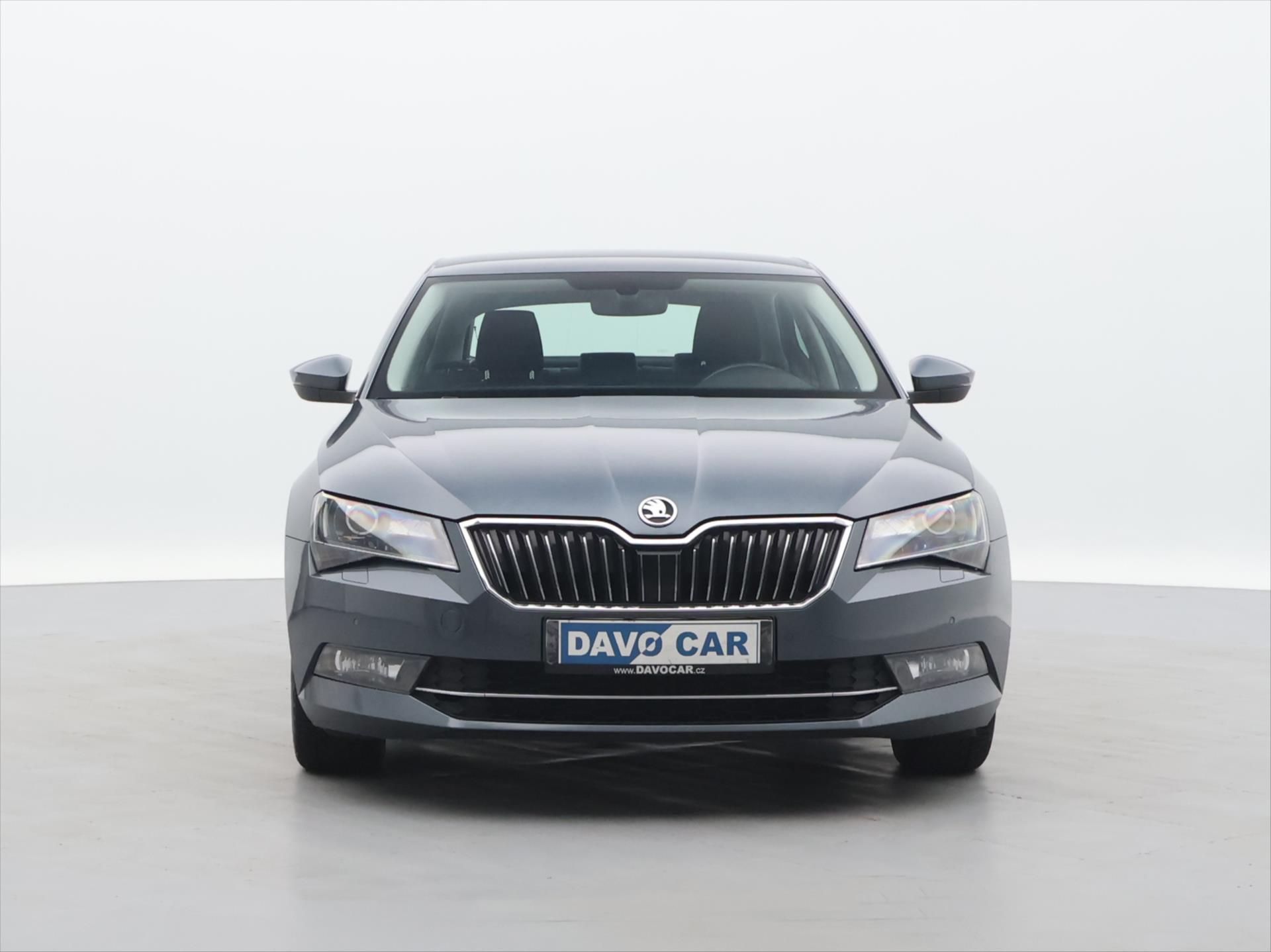 Škoda Superb, 2,0 TDI 110kW Ambition DPH CZ - fotka 2