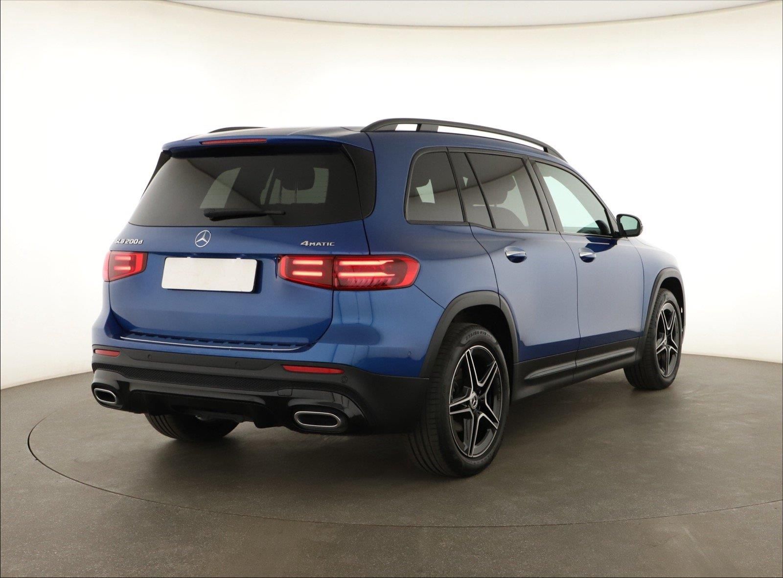 Mercedes-Benz GLB, GLB 200 d 4MATIC, AMG line - fotka 5