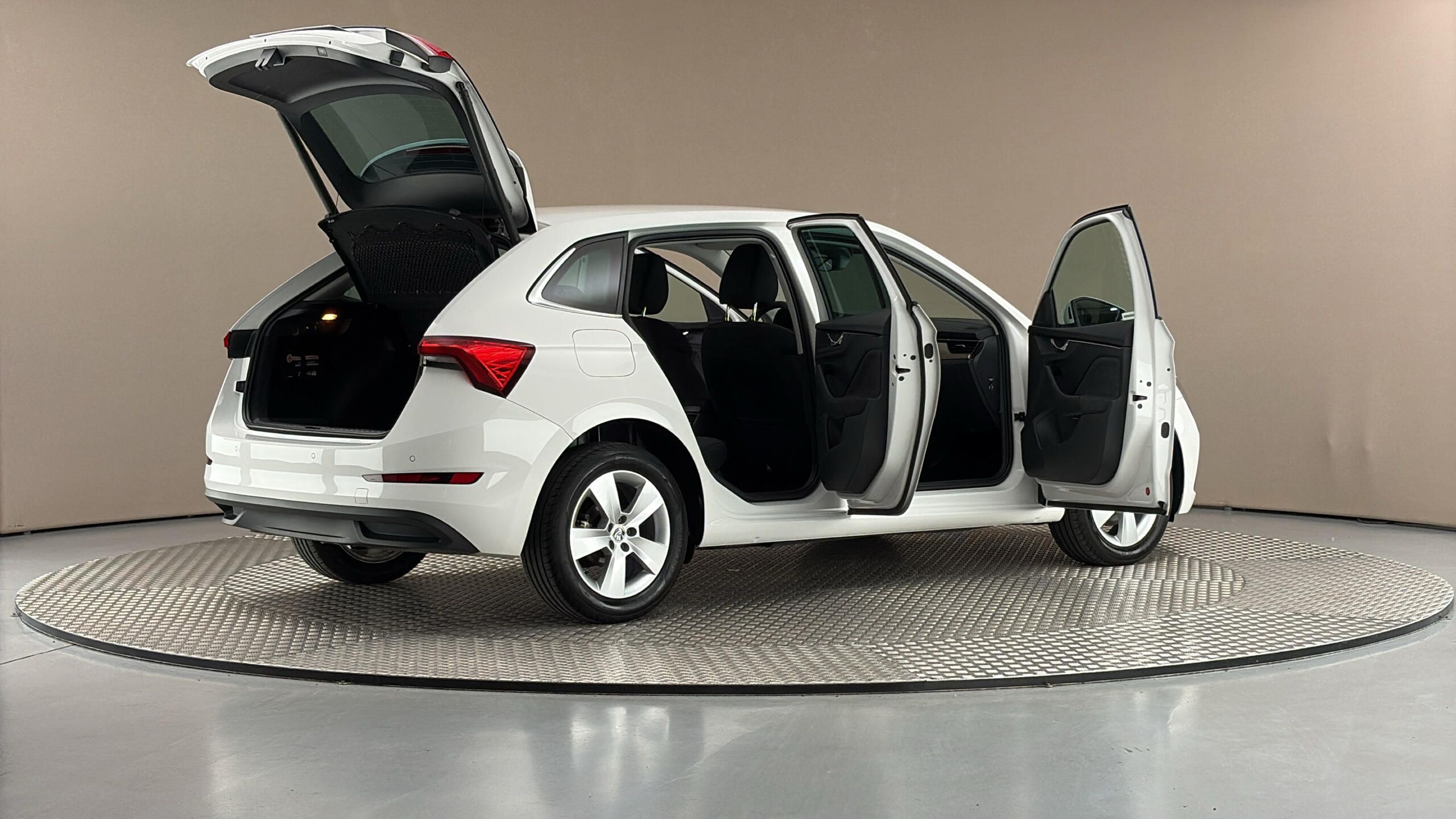 Škoda Scala, 1.5 TSI DSG Style - fotka 6