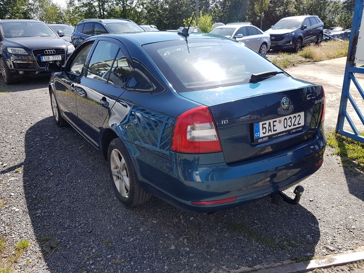 Škoda Octavia, 1.6TDi 77KW NAVI - fotka 4