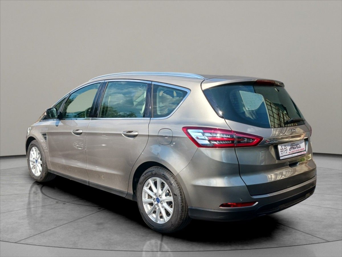 Ford S-MAX, 2,0 Titanium 110 kW PowerShift - fotka 5