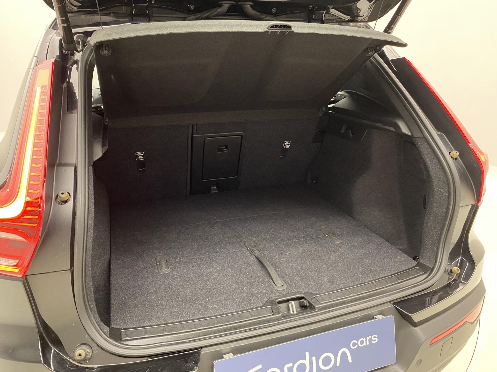 Volvo XC40, PURE ELECTRIC RECHARGE PLUS - fotka 6