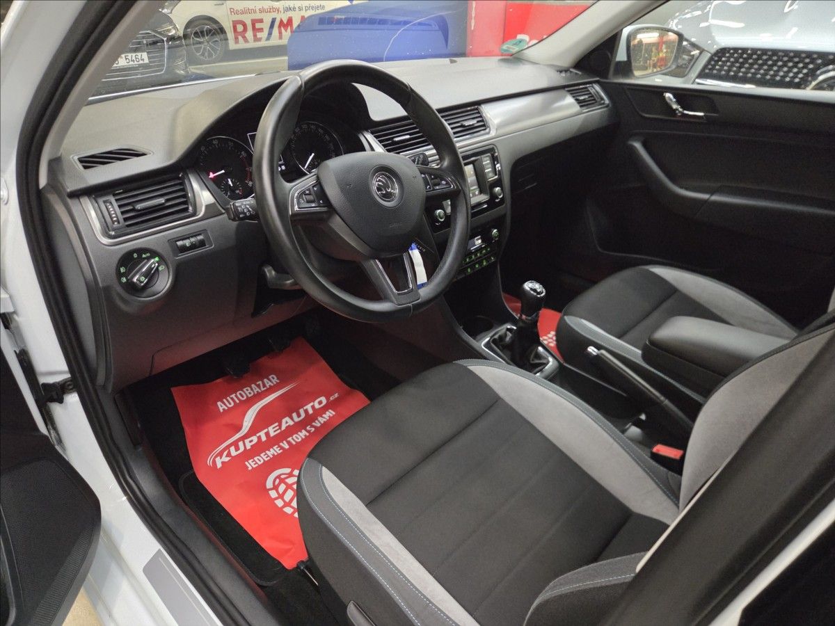 Škoda Rapid, 1,2 JOY - fotka 6