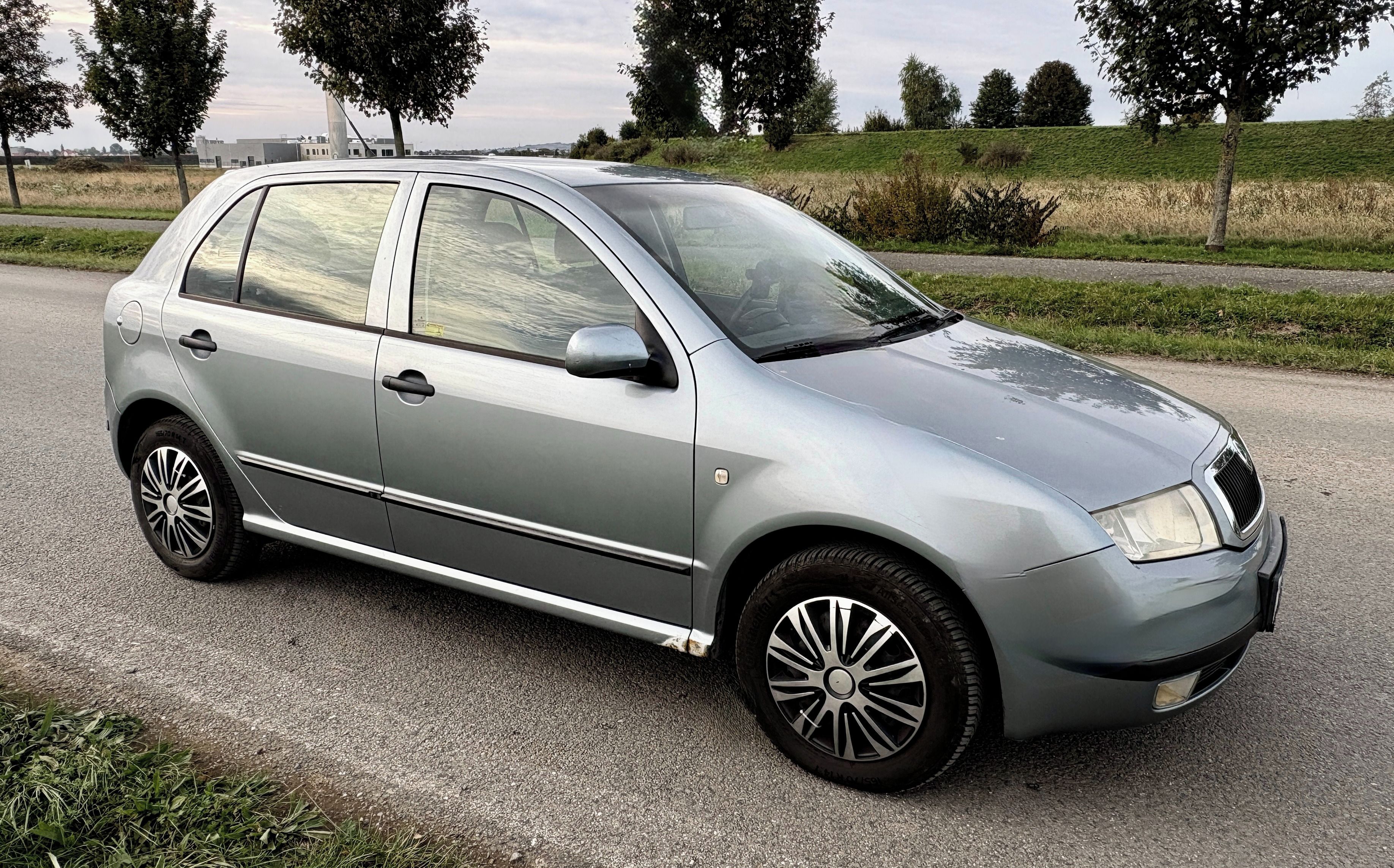 Škoda Fabia, 1.4 MPI garážované - fotka 2