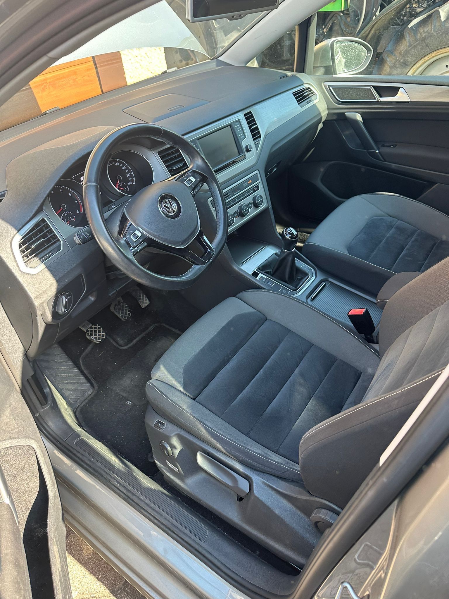 Volkswagen Golf Sportsvan, 1,2 TSI 81KW COMFORTLINE - fotka 4
