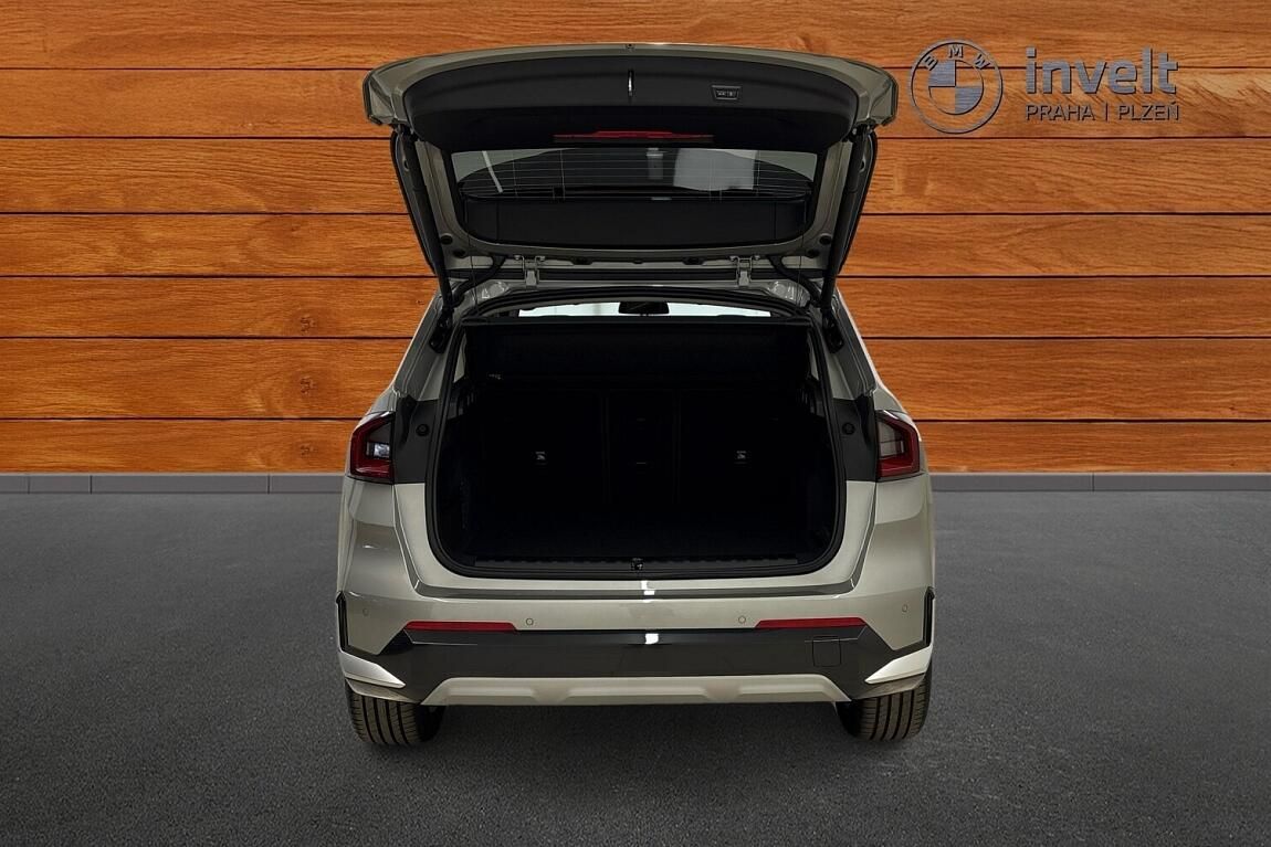 BMW X1, sDrive18d - fotka 4