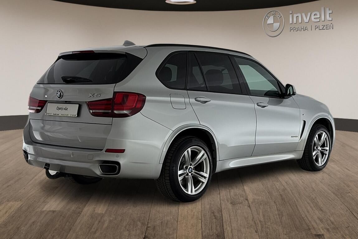 BMW X5, xDrive40d - fotka 3