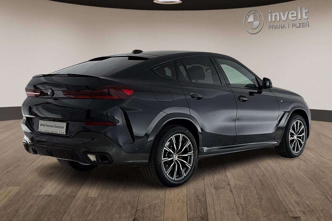 BMW X6, xDrive40d - fotka 3