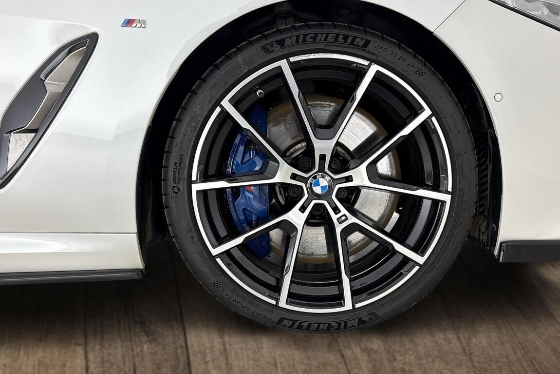 BMW Řada 8, M850i xDrive - fotka 5