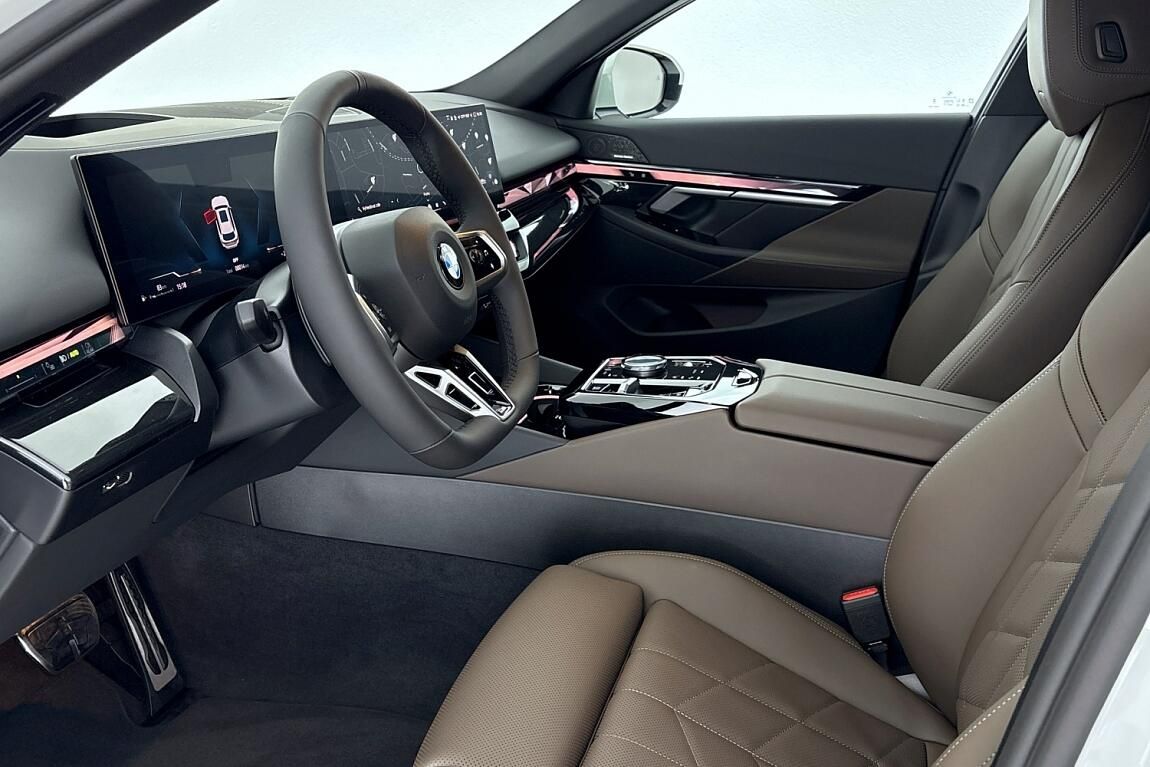 BMW Řada 5, 540d xDrive Touring - fotka 5