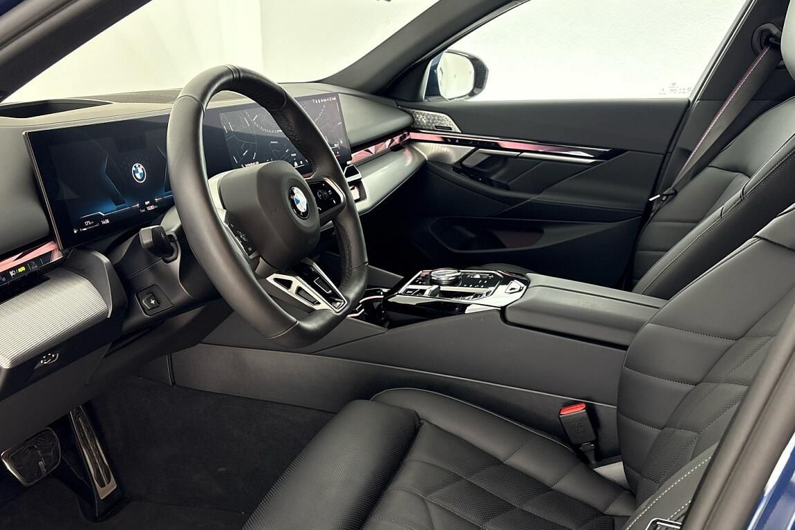 BMW Řada 5, 540d xDrive Touring - fotka 6