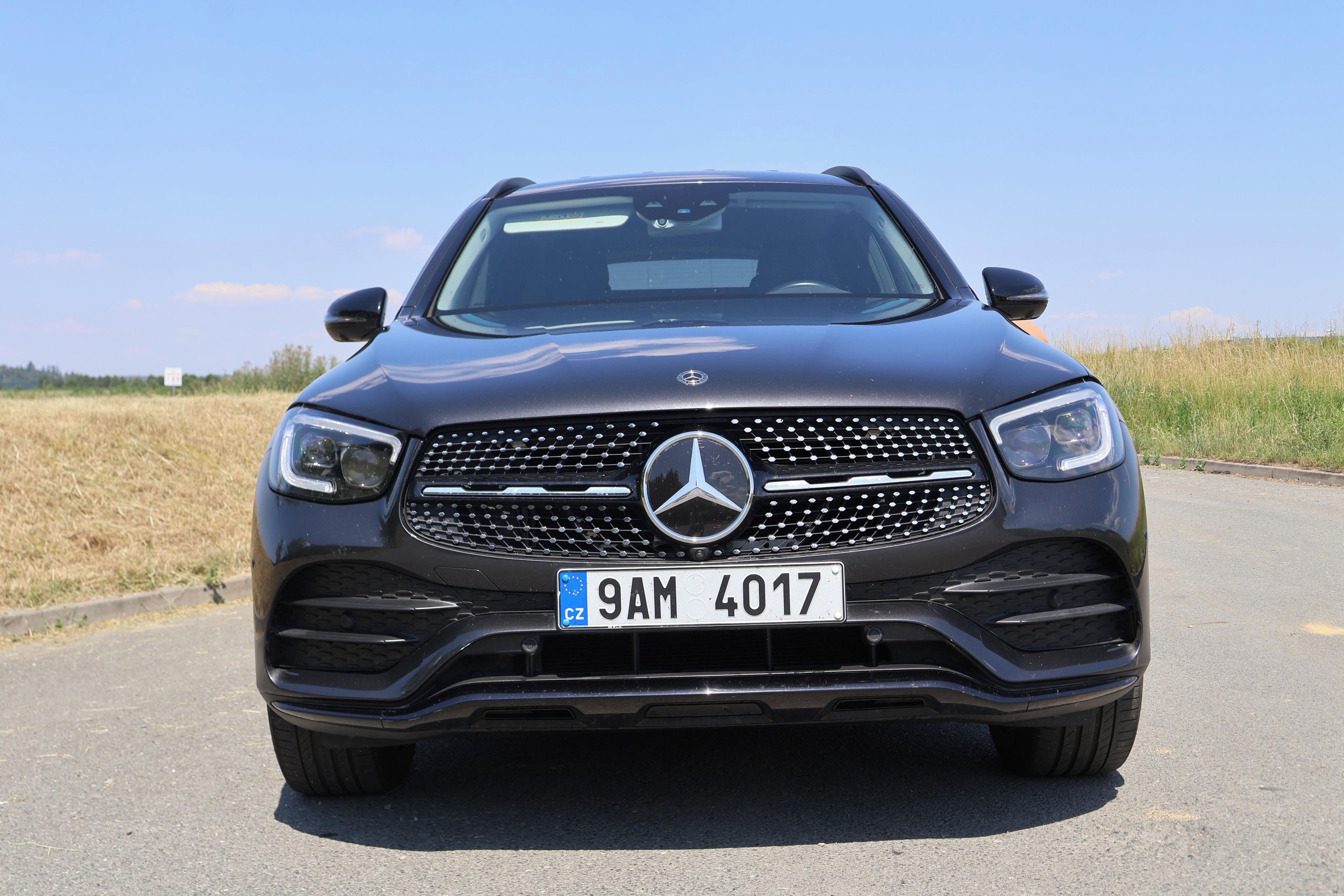 Mercedes-Benz GLC, 220d, 4matic, AMG paket - fotka 2