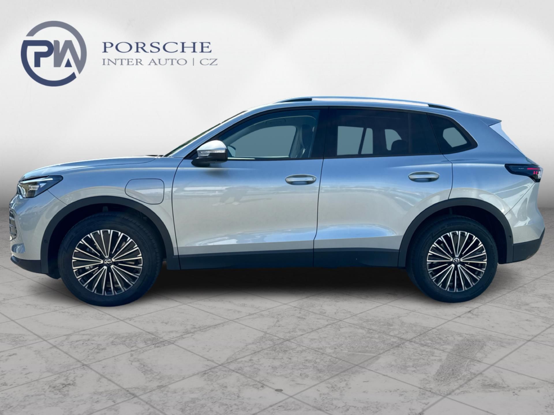 Volkswagen Tiguan, People 1,5 TSI - fotka 3