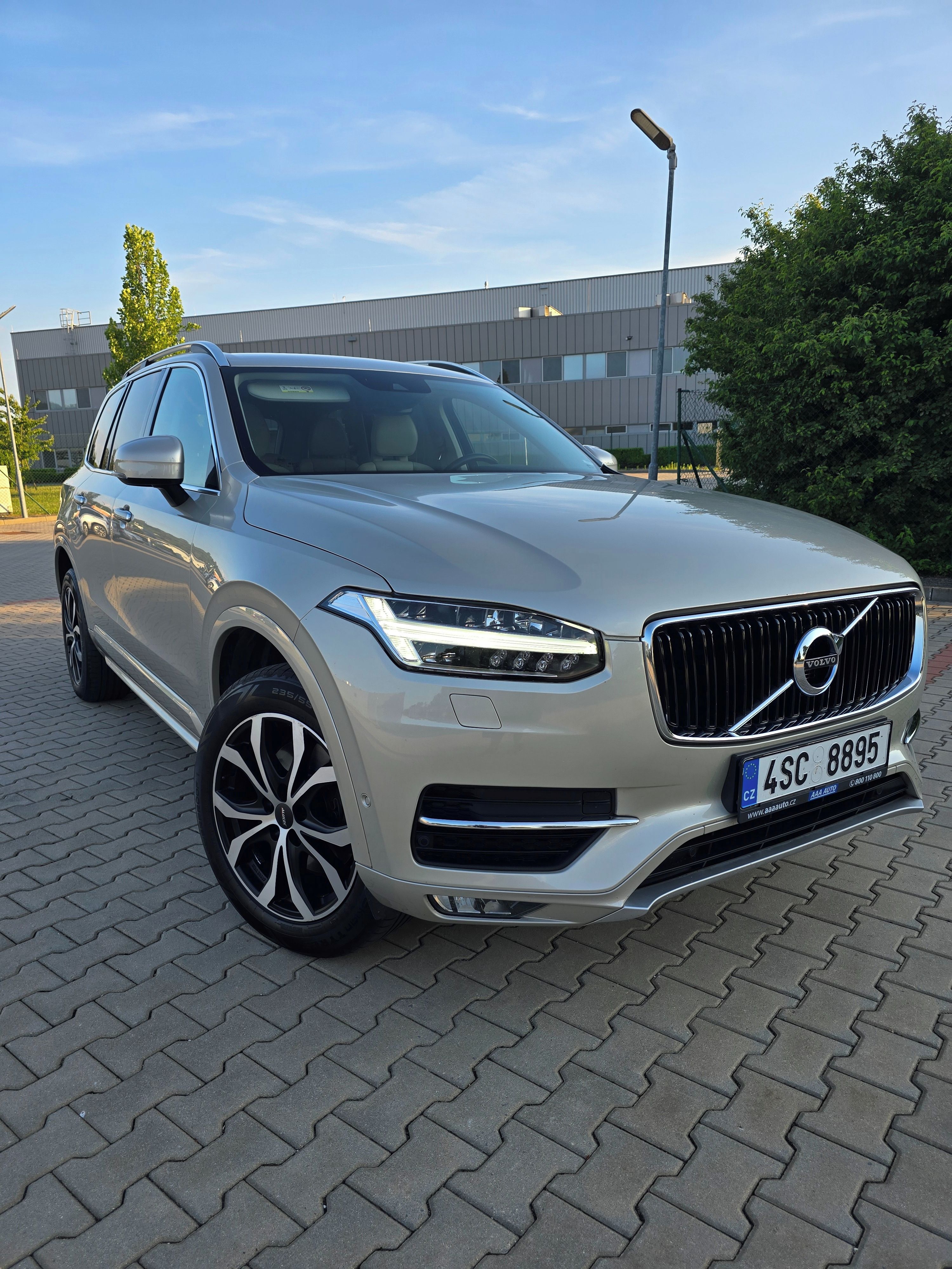 Volvo XC90, Volvo XC90 2,0 D5 AWD