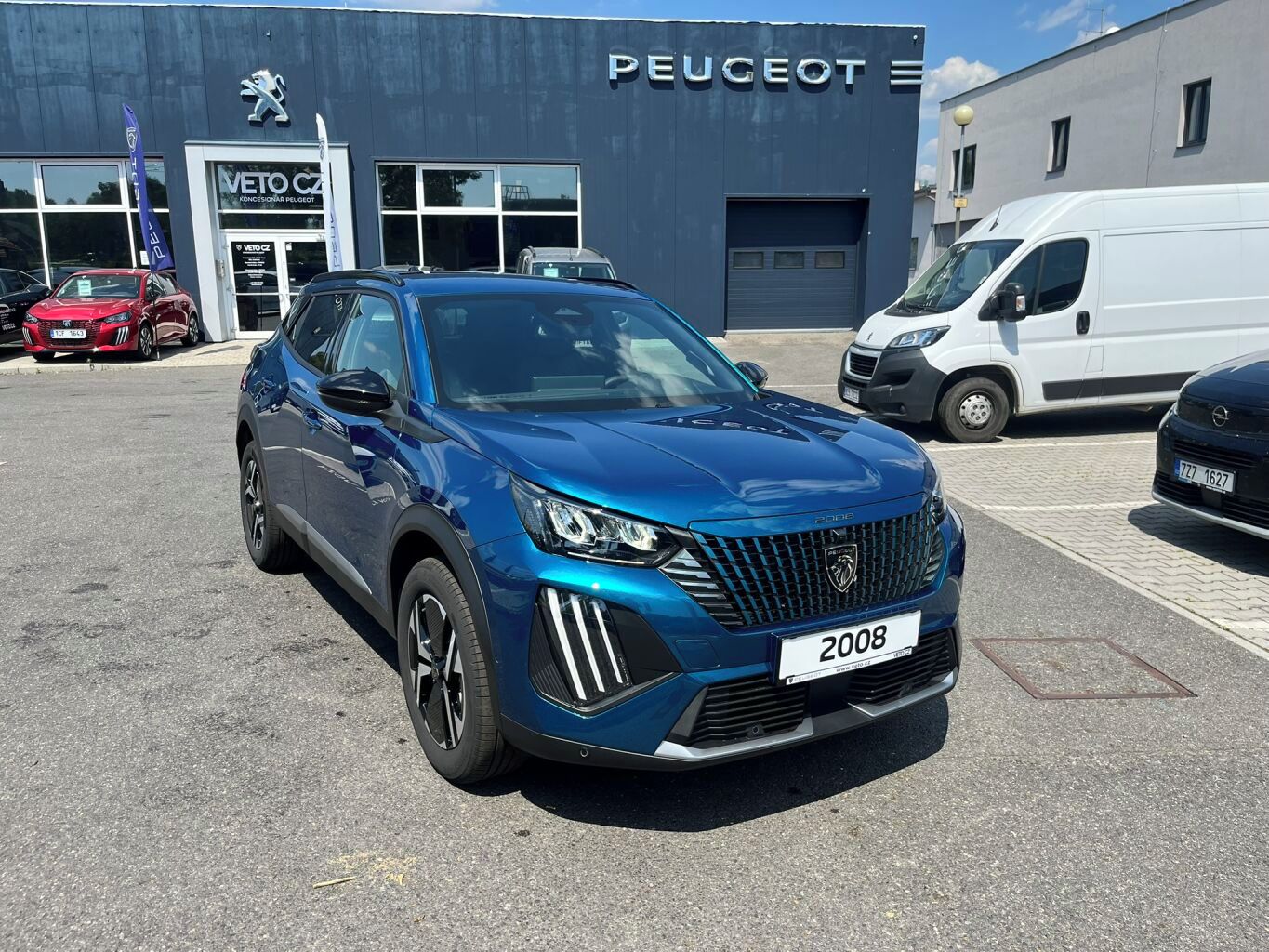 Peugeot 2008, ALLURE Hybrid 145 e-DCS6