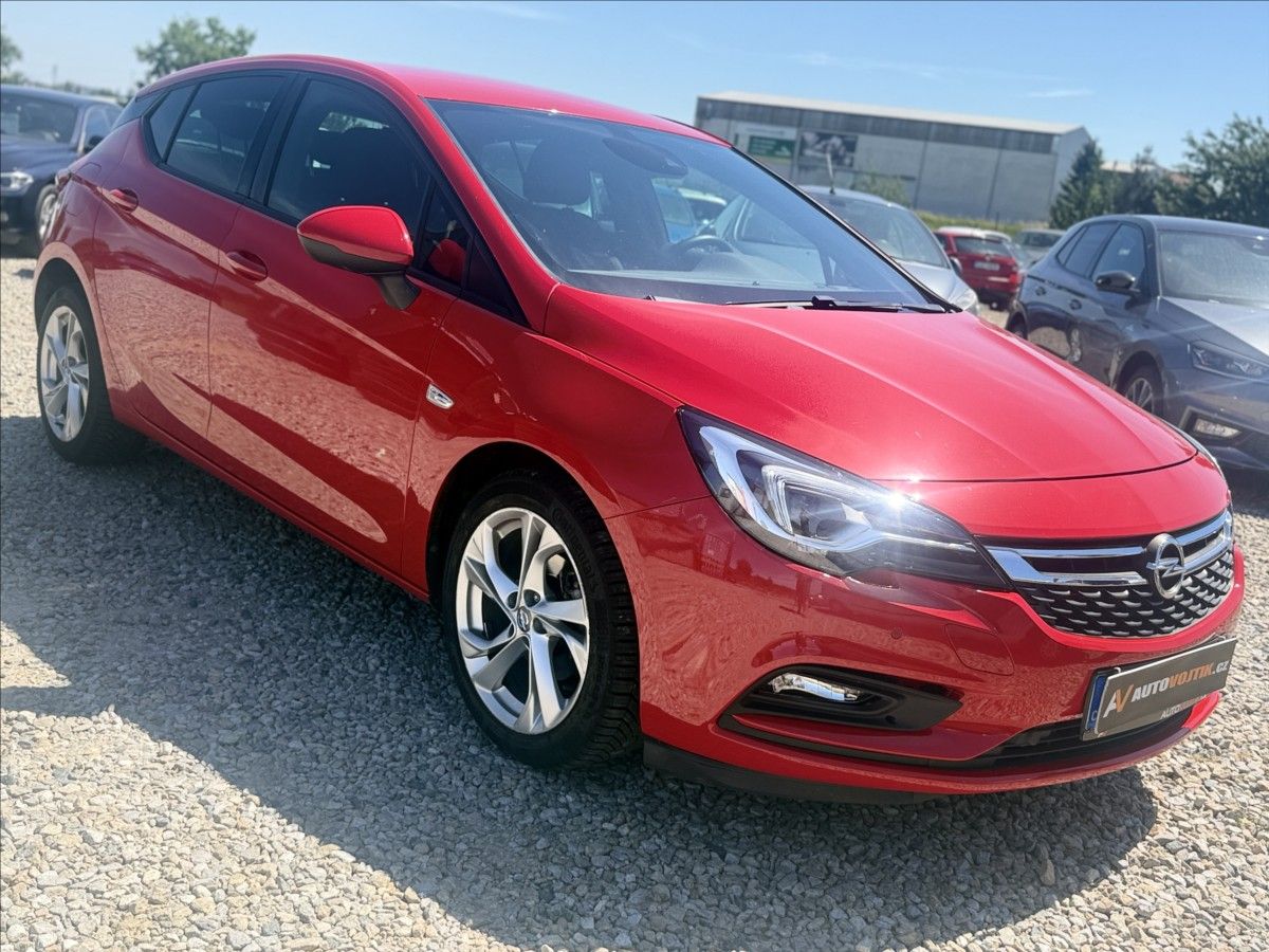 Opel Astra, 1,4 + TURBO 110kW 48tKm! - fotka 3