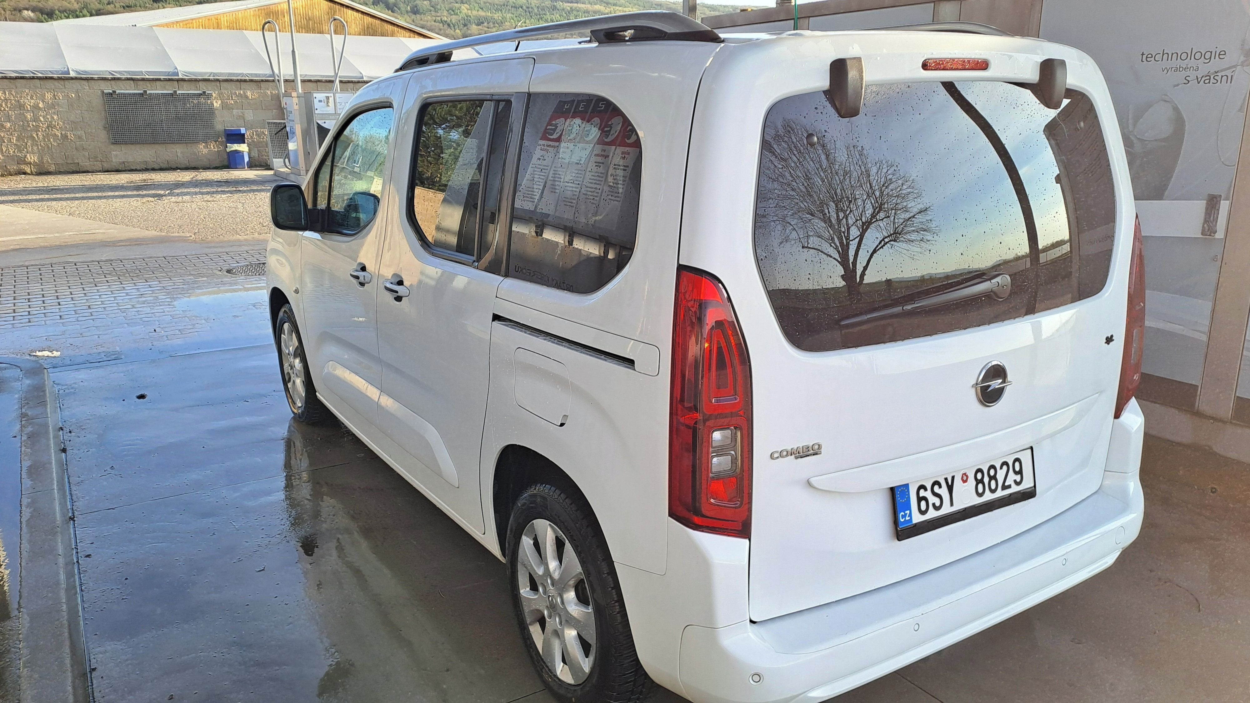 Opel Combo, 1.5CDTI 75kw - fotka 5