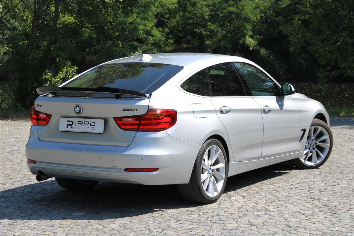 BMW Řada 3, 320i GT / xDrive / HUD / 360° - fotka 2
