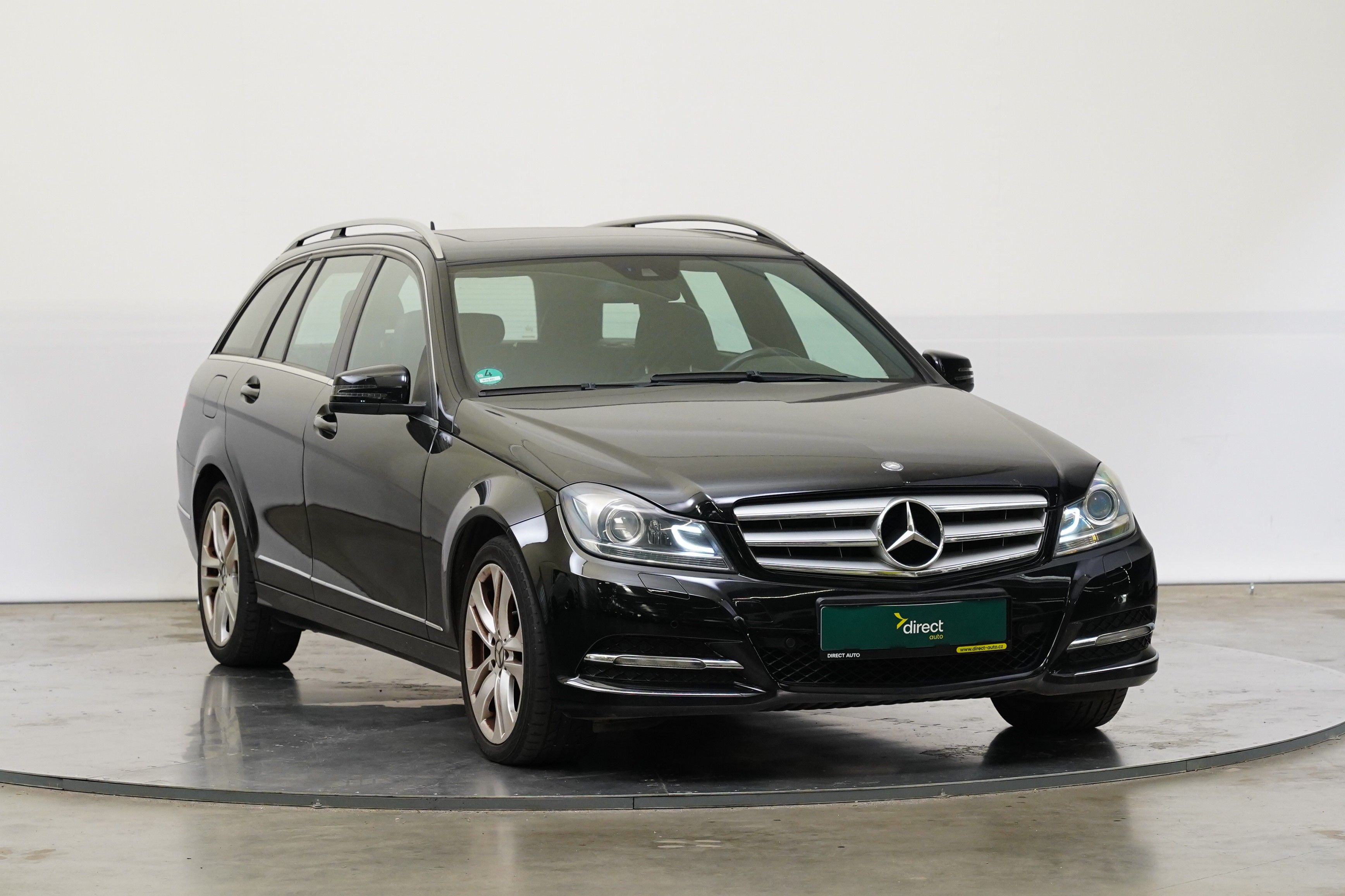 Mercedes-Benz Třídy C, 220 CDIT 125 kW Avantgarde - fotka 2