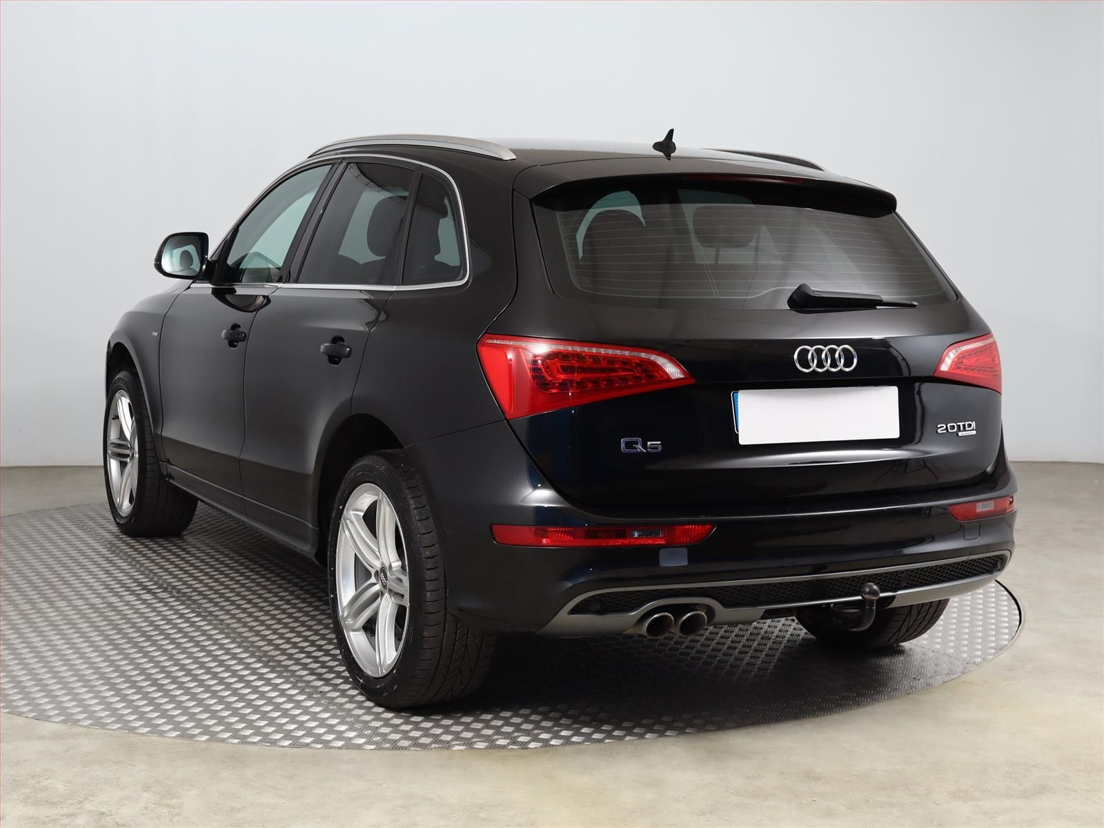 Audi Q5, 2.0 TDI, 4X4, Serv.kniha - fotka 4