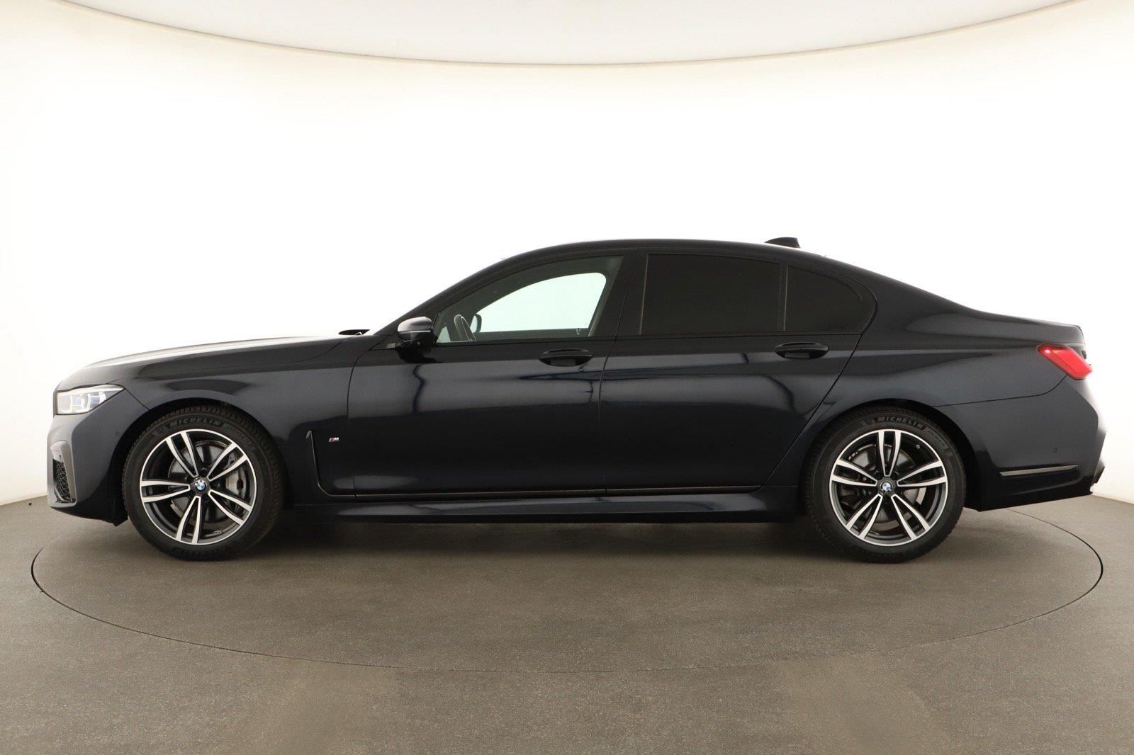 BMW Řada 7, 730d xDrive - fotka 2
