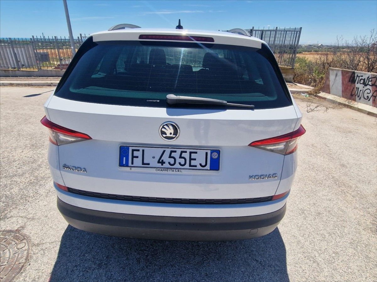 Škoda Kodiaq, 2,0 TDi 110kw DSG 4x4 Executiv - fotka 5