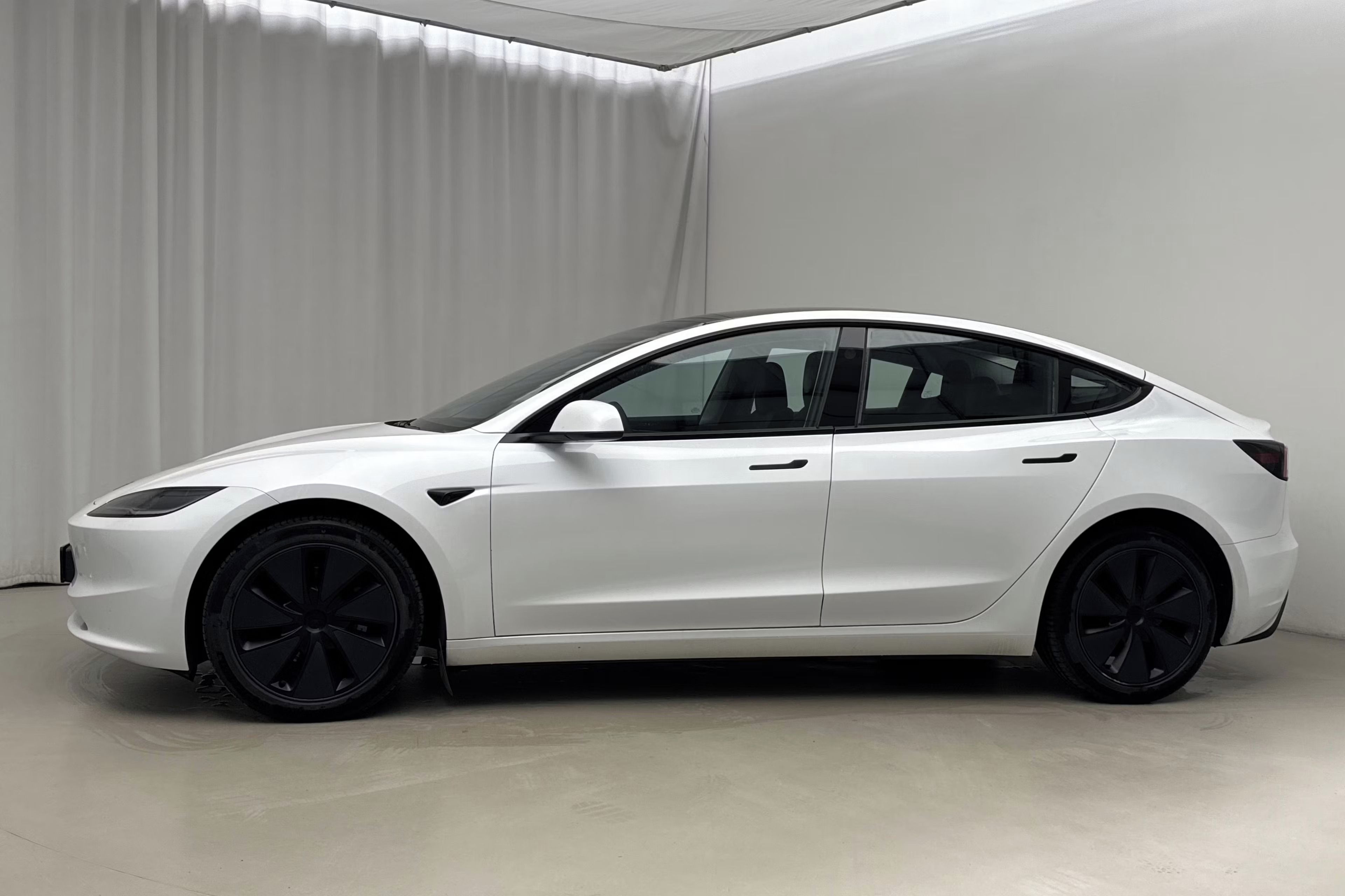 Tesla Model 3, SR RWD záruka top baterie - fotka 2