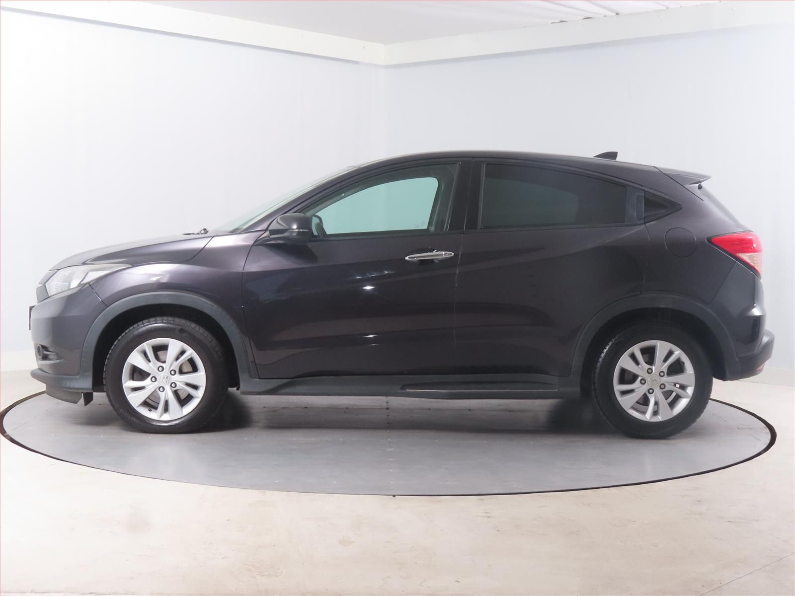 Honda HR-V, 1.5 i-VTEC, Automatická klima - fotka 3